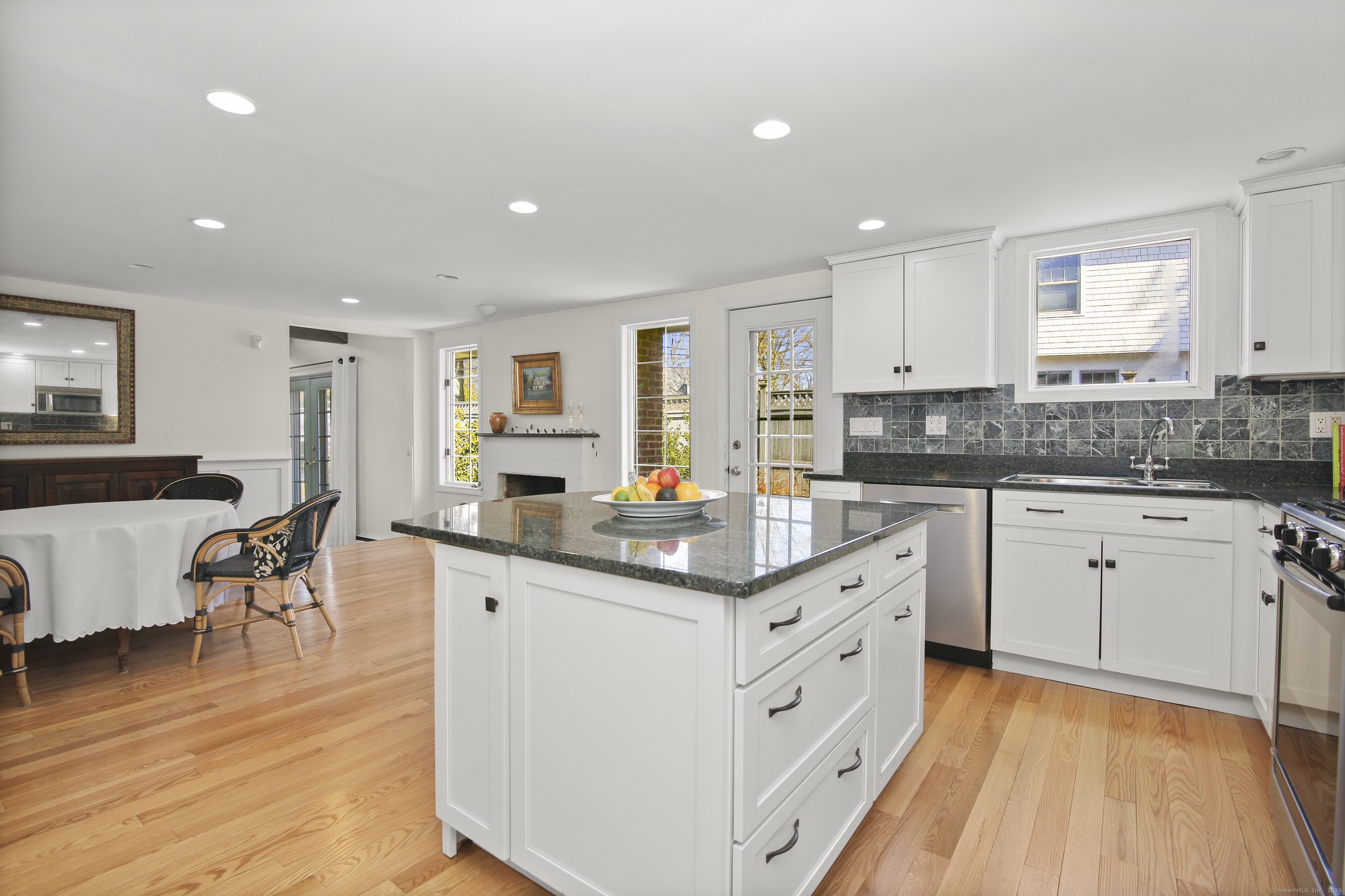 4 Covlee, Westport, 06880, 4 Bedrooms Bedrooms, 0 ,3 BathroomsBathrooms,Residential Rental,For Sale,Covlee,0,24169919