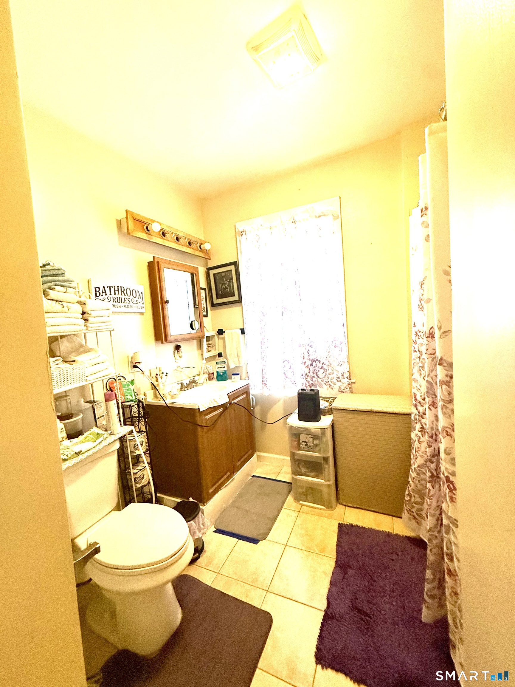 22 Eastwood, Waterbury, 06705, 5 Bedrooms Bedrooms, 0 ,3 BathroomsBathrooms,Multi-family For Sale,For Sale,Eastwood,0,24167082