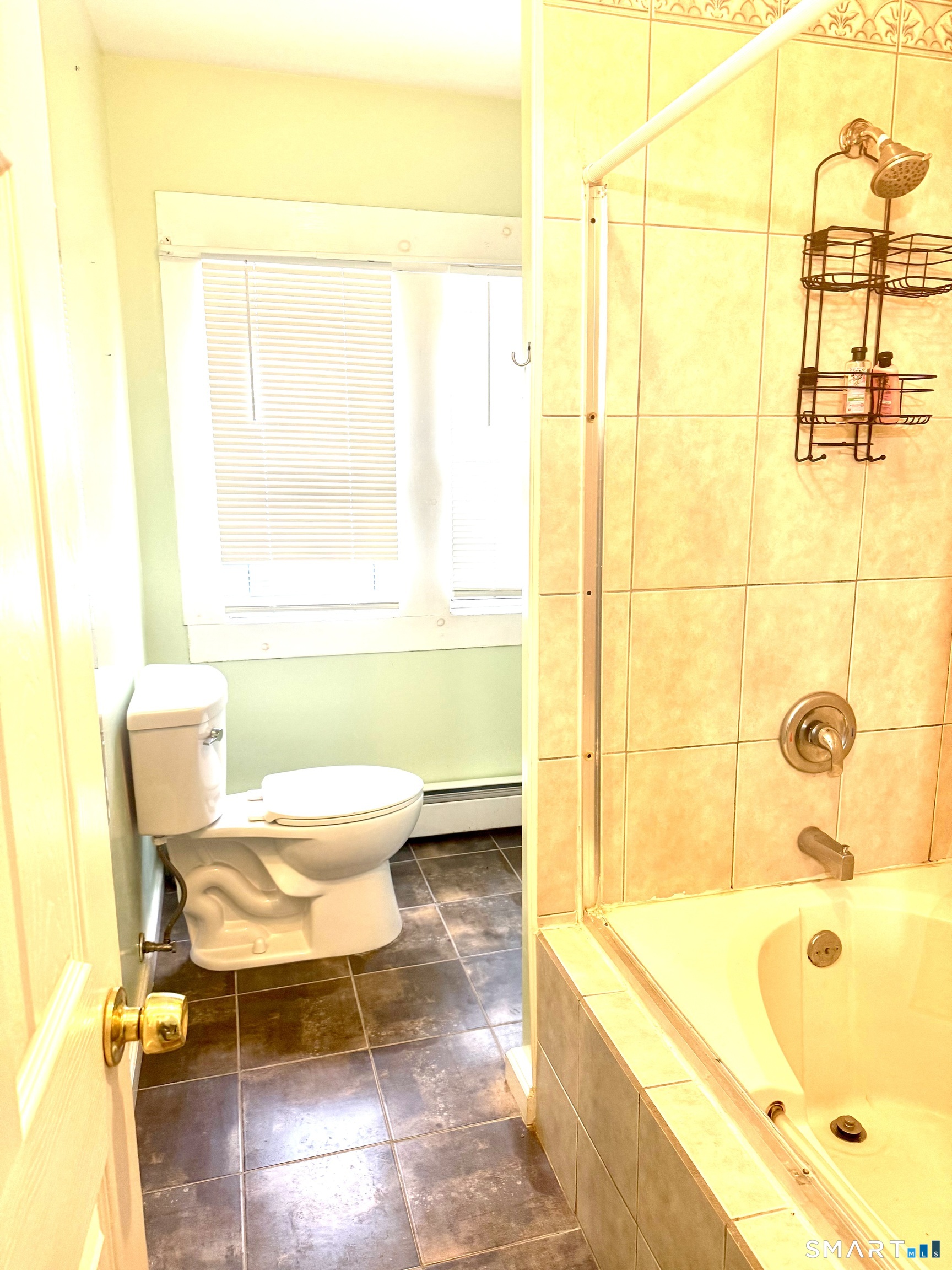 22 Eastwood, Waterbury, 06705, 5 Bedrooms Bedrooms, 0 ,3 BathroomsBathrooms,Multi-family For Sale,For Sale,Eastwood,0,24167082