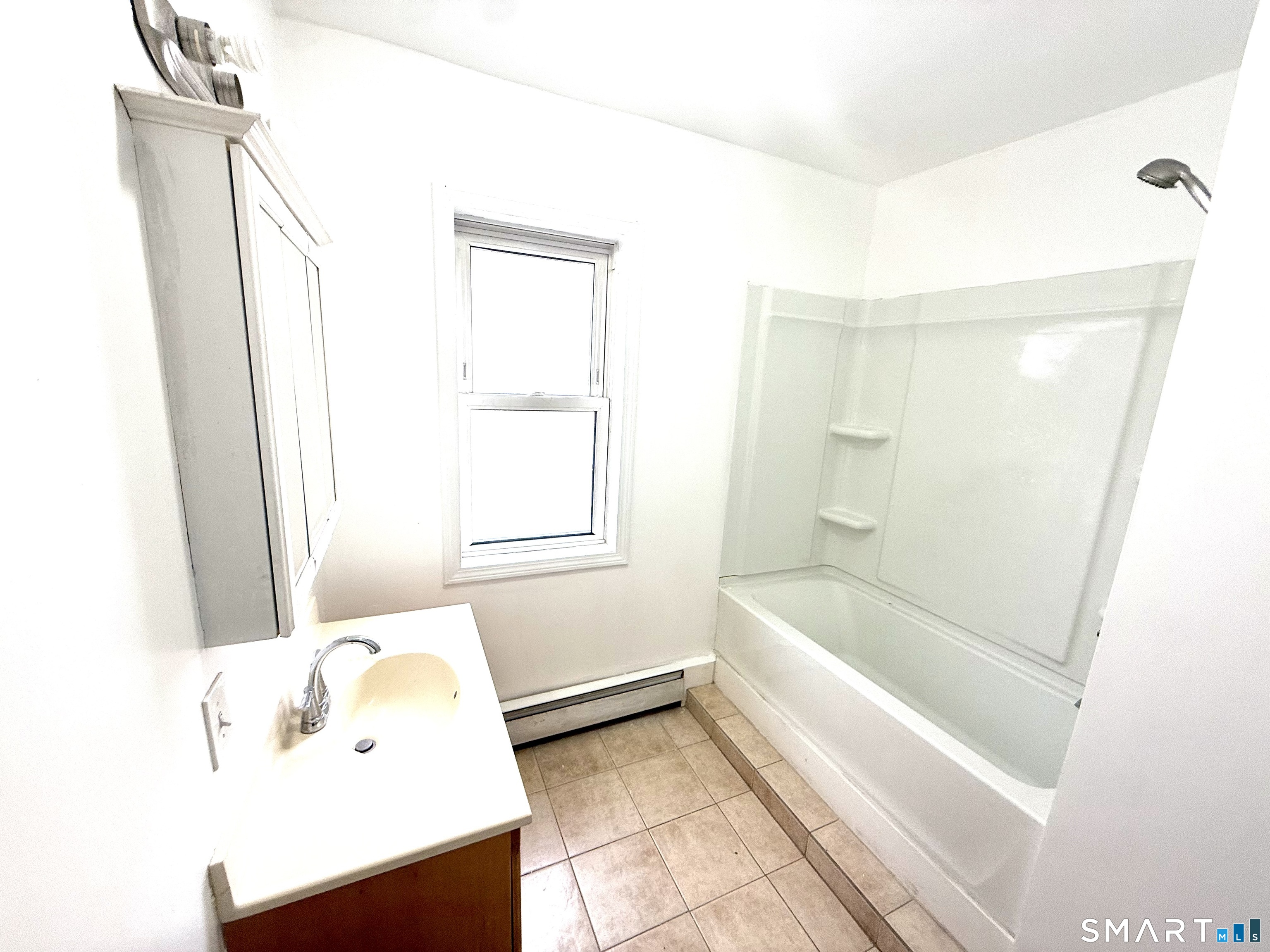 22 Eastwood, Waterbury, 06705, 5 Bedrooms Bedrooms, 0 ,3 BathroomsBathrooms,Multi-family For Sale,For Sale,Eastwood,0,24167082
