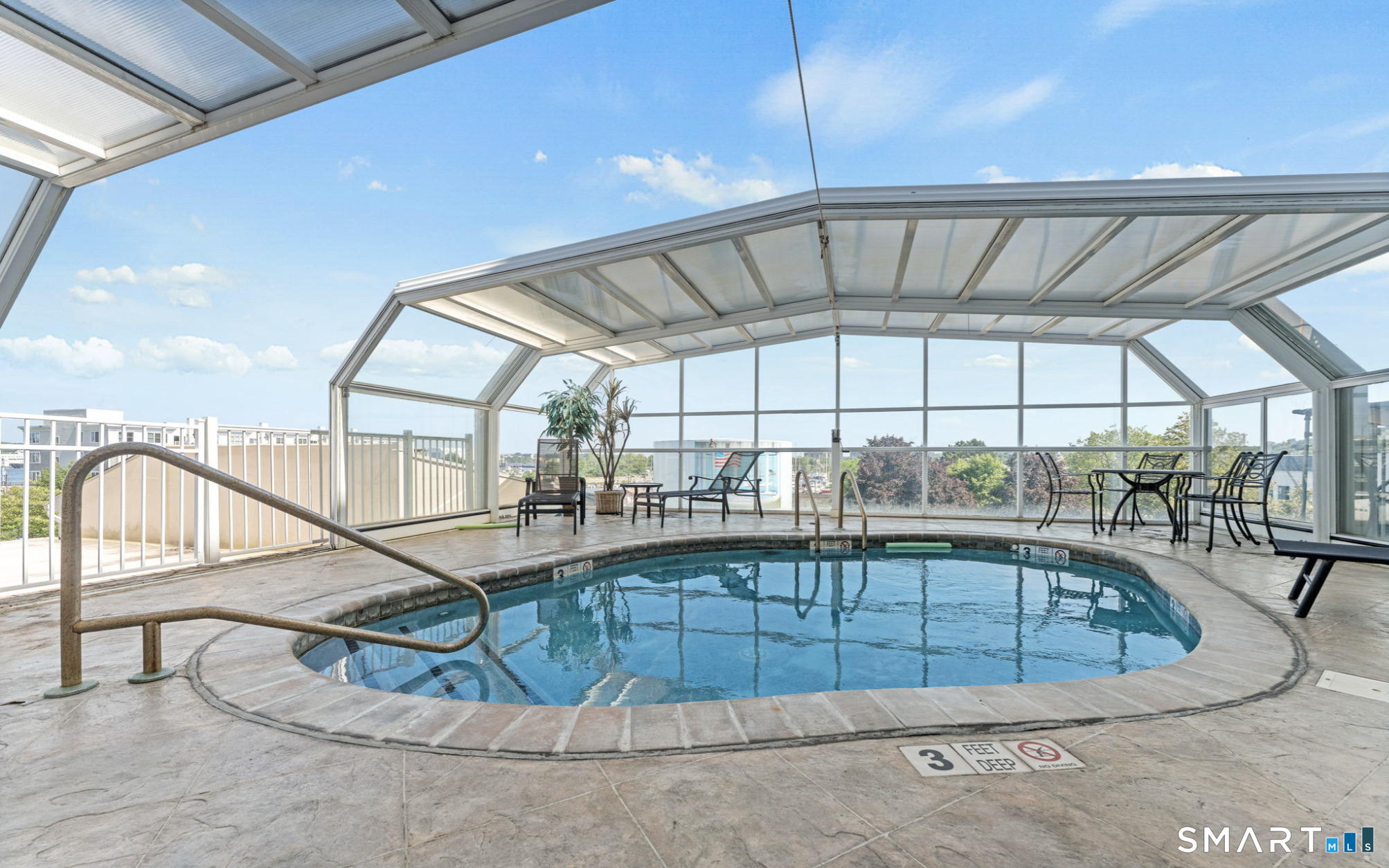 461 Bank, New London, 06320, 2 Bedrooms Bedrooms, 0 ,2 BathroomsBathrooms,Condo/co-op For Sale,For Sale,Bank,0,24169836