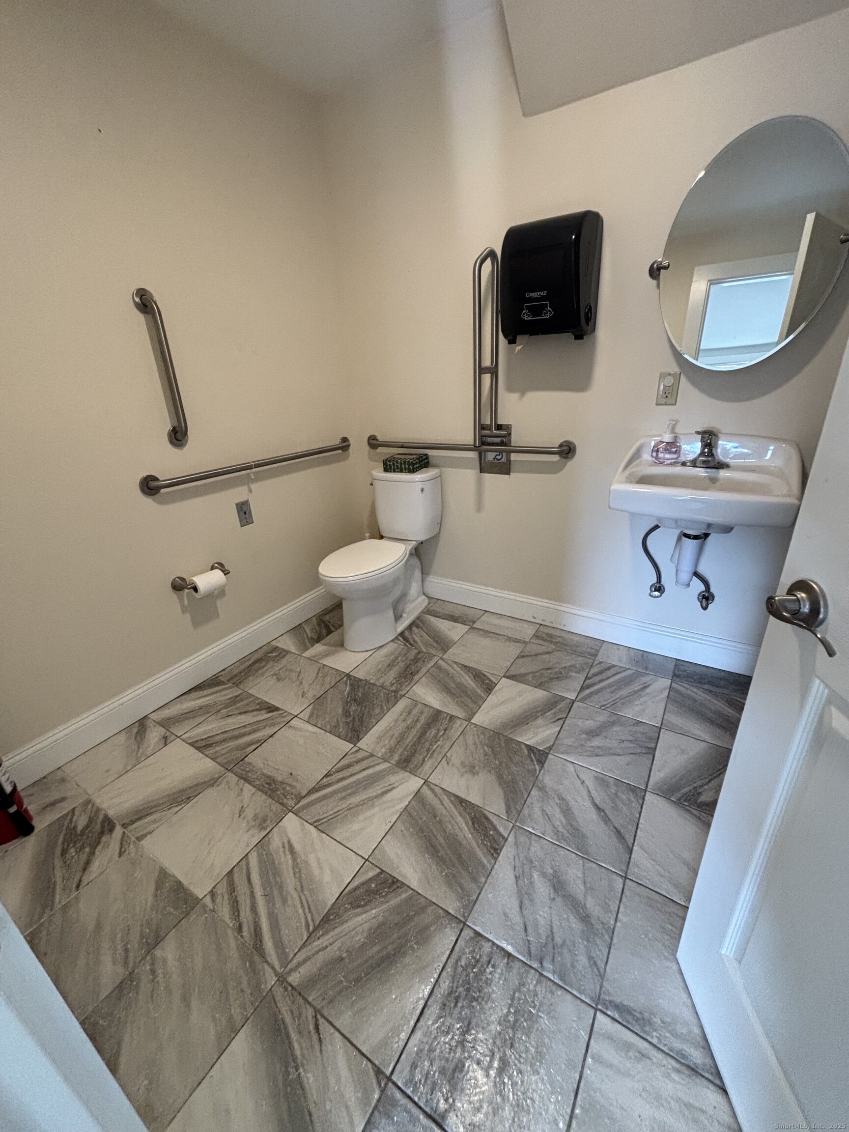 3-A Main, Essex, 06409, 0 , 0 ,0,Commercial For Lease,For Rent,Main,0,24170008