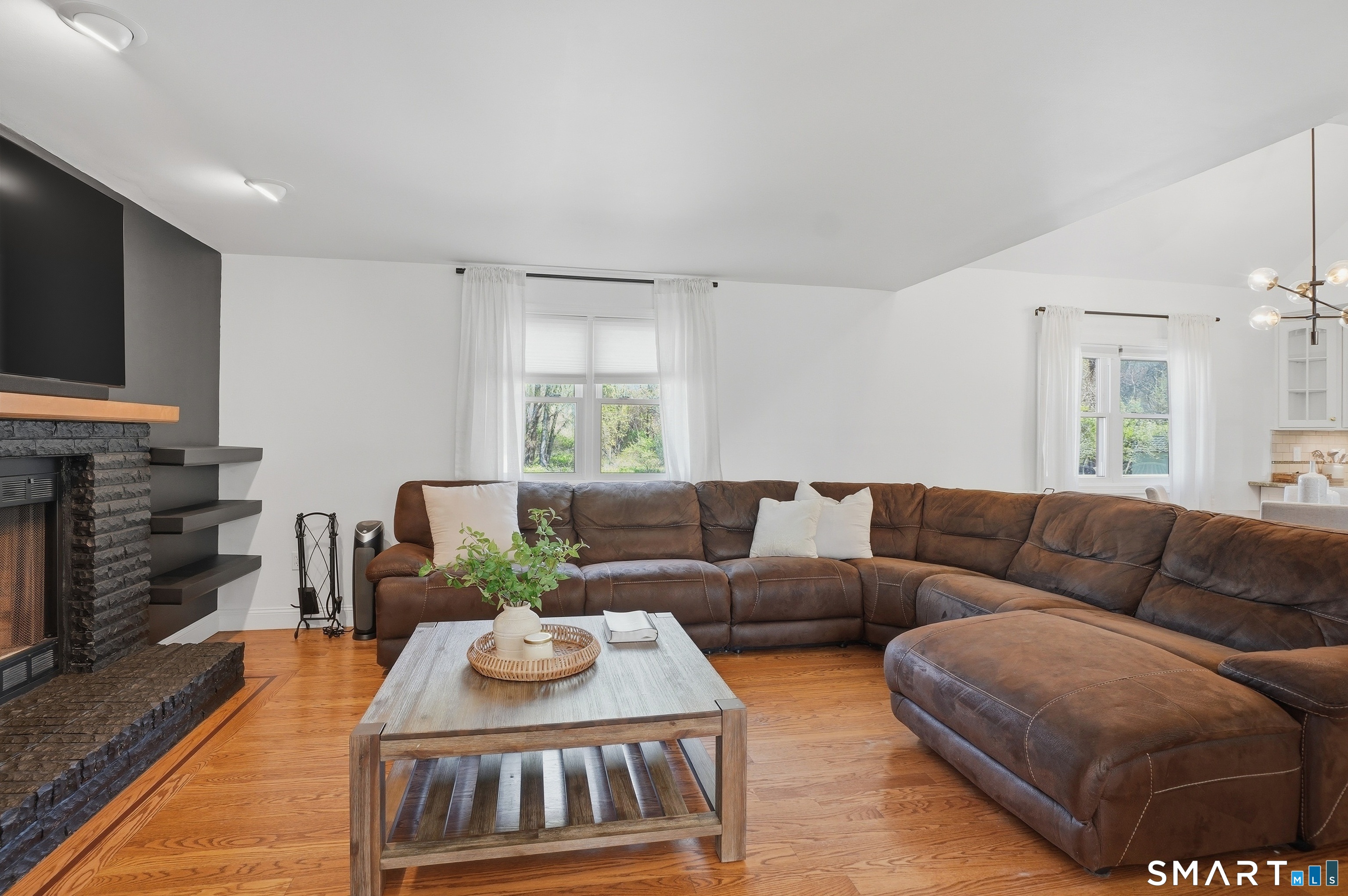17 Melody, East Hartford, 06118, 4 Bedrooms Bedrooms, 0 ,3 BathroomsBathrooms,Single Family For Sale,For Sale,Melody,0,24170107