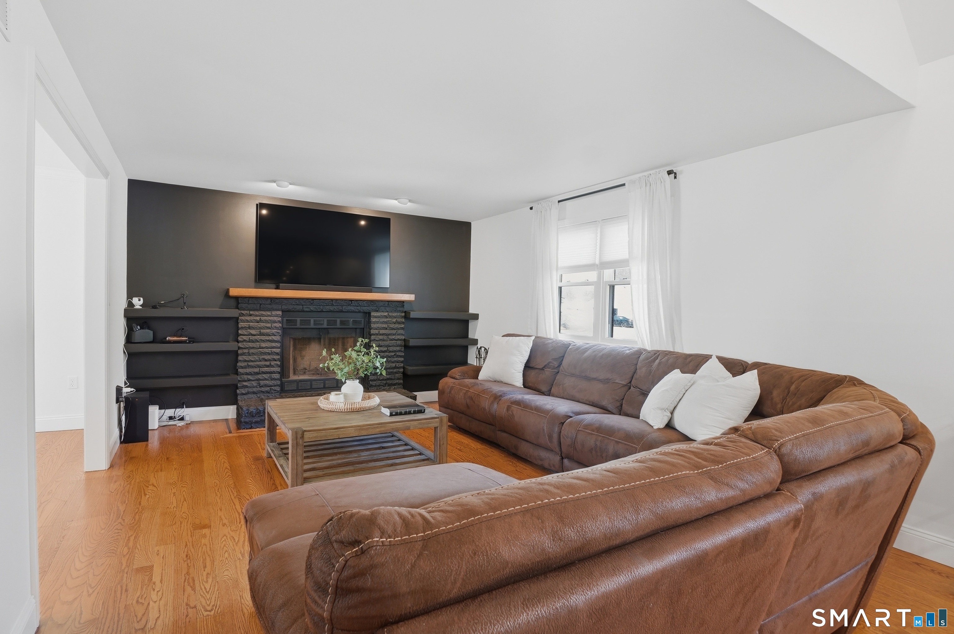 17 Melody, East Hartford, 06118, 4 Bedrooms Bedrooms, 0 ,3 BathroomsBathrooms,Single Family For Sale,For Sale,Melody,0,24170107