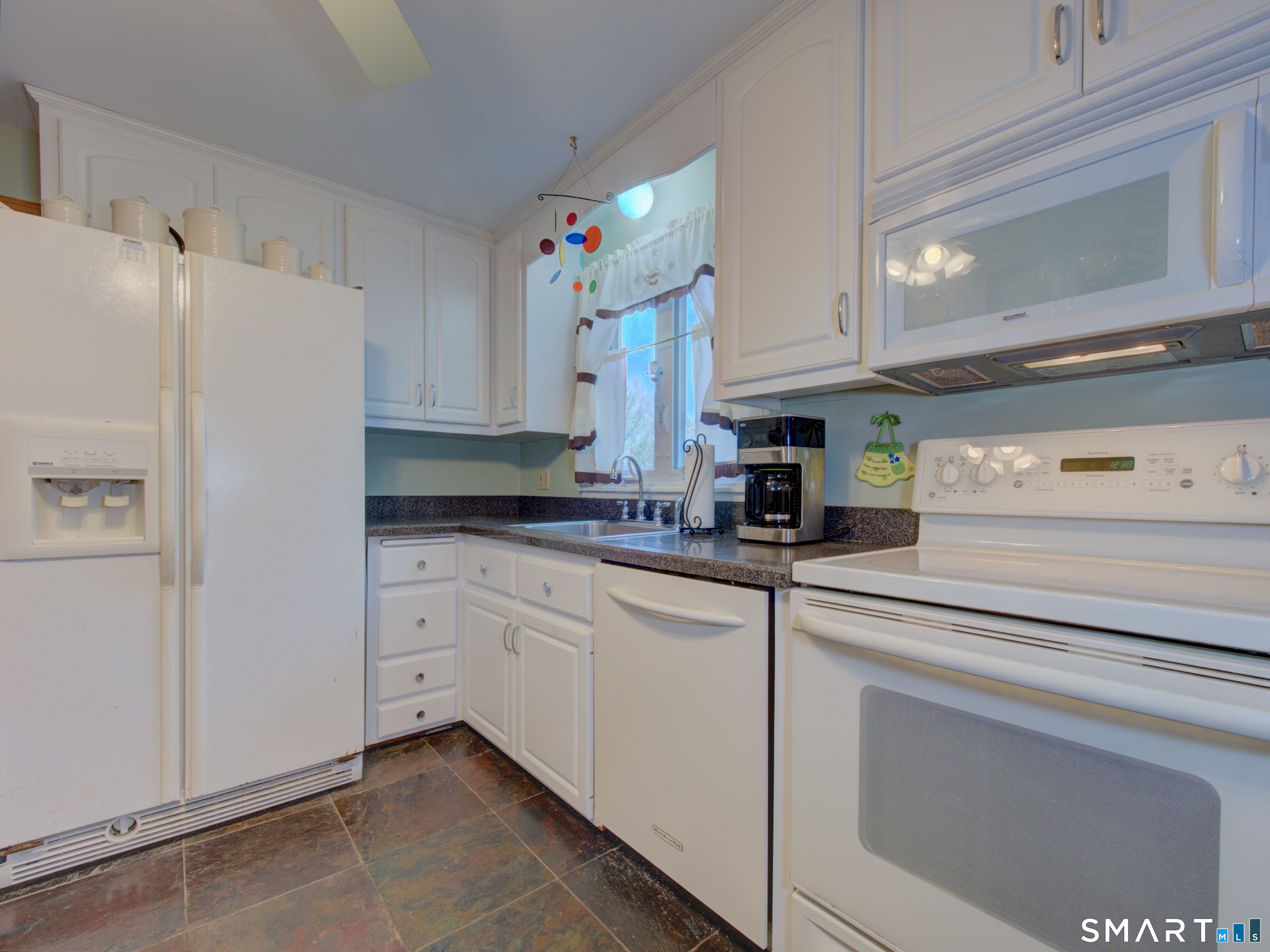 Homes for sale in East Hartford, CT | 41 Sawka Dr, East Hartford, CT 06118 | MLS# 24169996