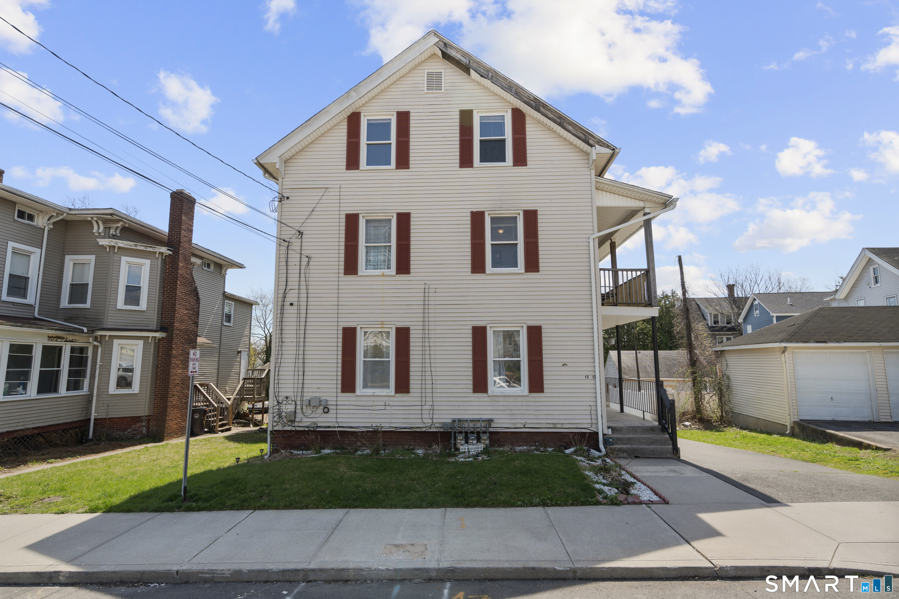 15 Jubilee, New Britain, 06051, 7 Bedrooms Bedrooms, 0 ,3 BathroomsBathrooms,Multi-family For Sale,For Sale,Jubilee,0,24165157