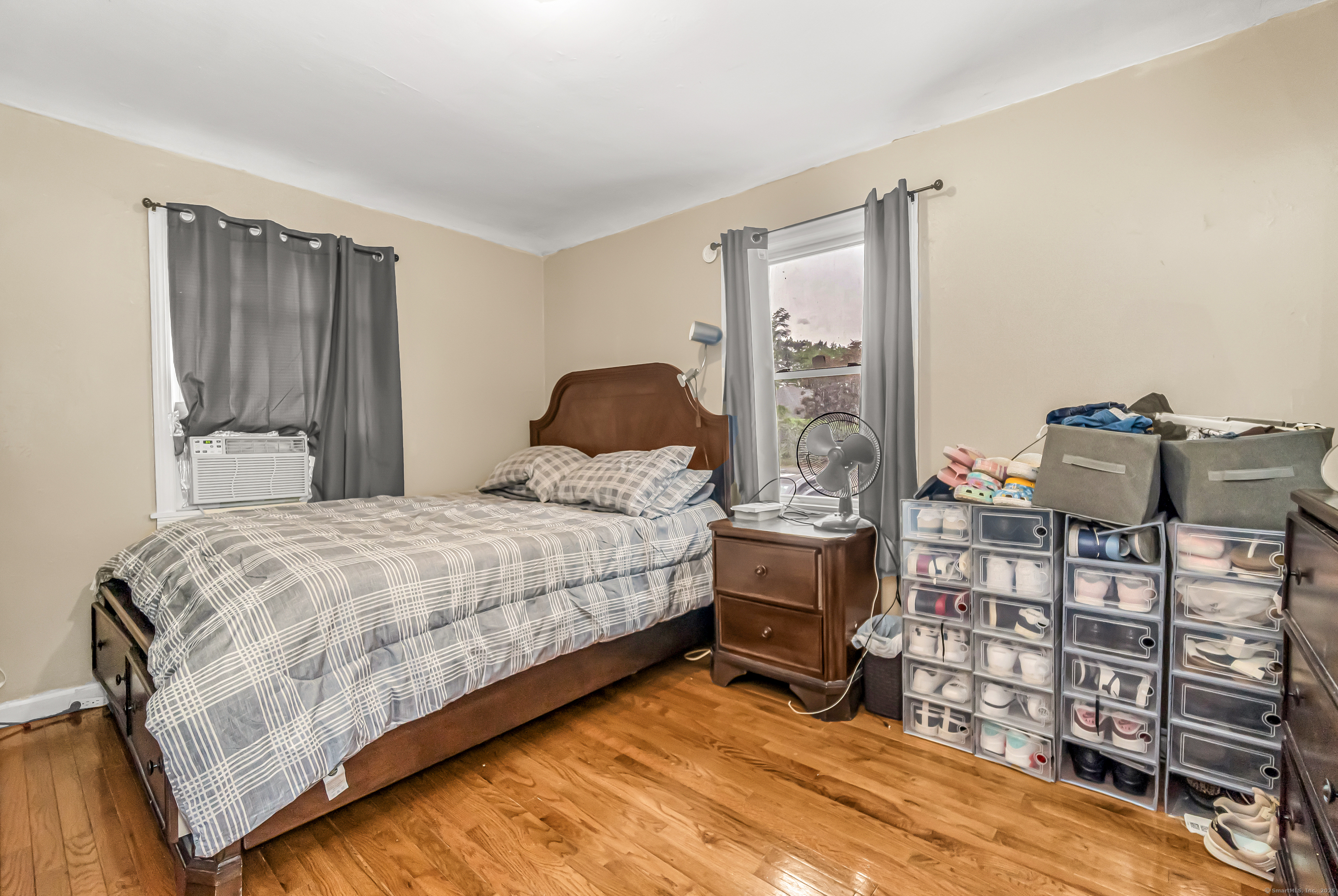 242 Pearl Harbor, Bridgeport, 06610, 5 Bedrooms Bedrooms, 0 ,2 BathroomsBathrooms,Multi-family For Sale,For Sale,Pearl Harbor,0,24170312