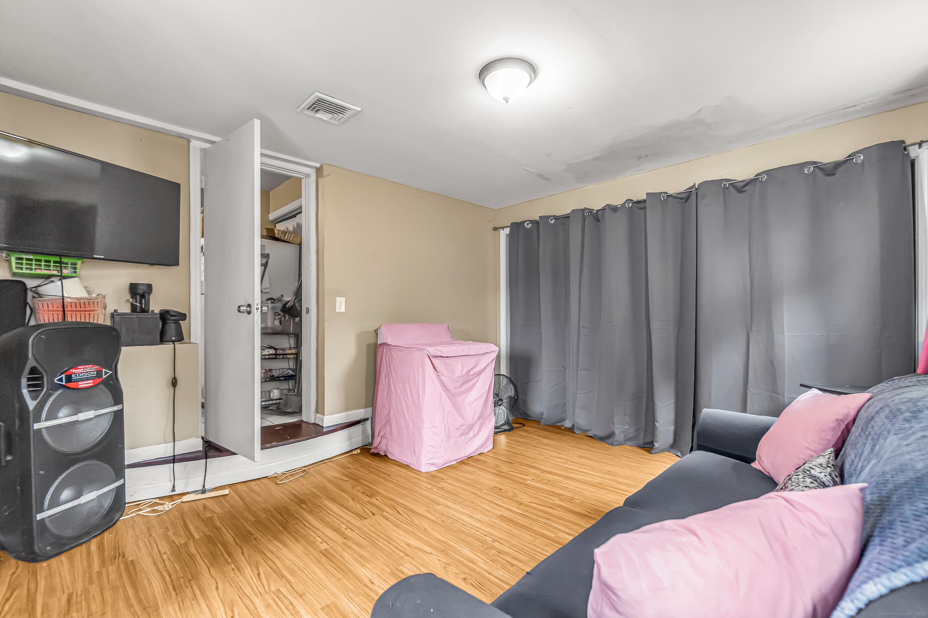 242 Pearl Harbor, Bridgeport, 06610, 5 Bedrooms Bedrooms, 0 ,2 BathroomsBathrooms,Multi-family For Sale,For Sale,Pearl Harbor,0,24170312