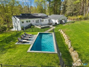 69 Lyons Plain Road