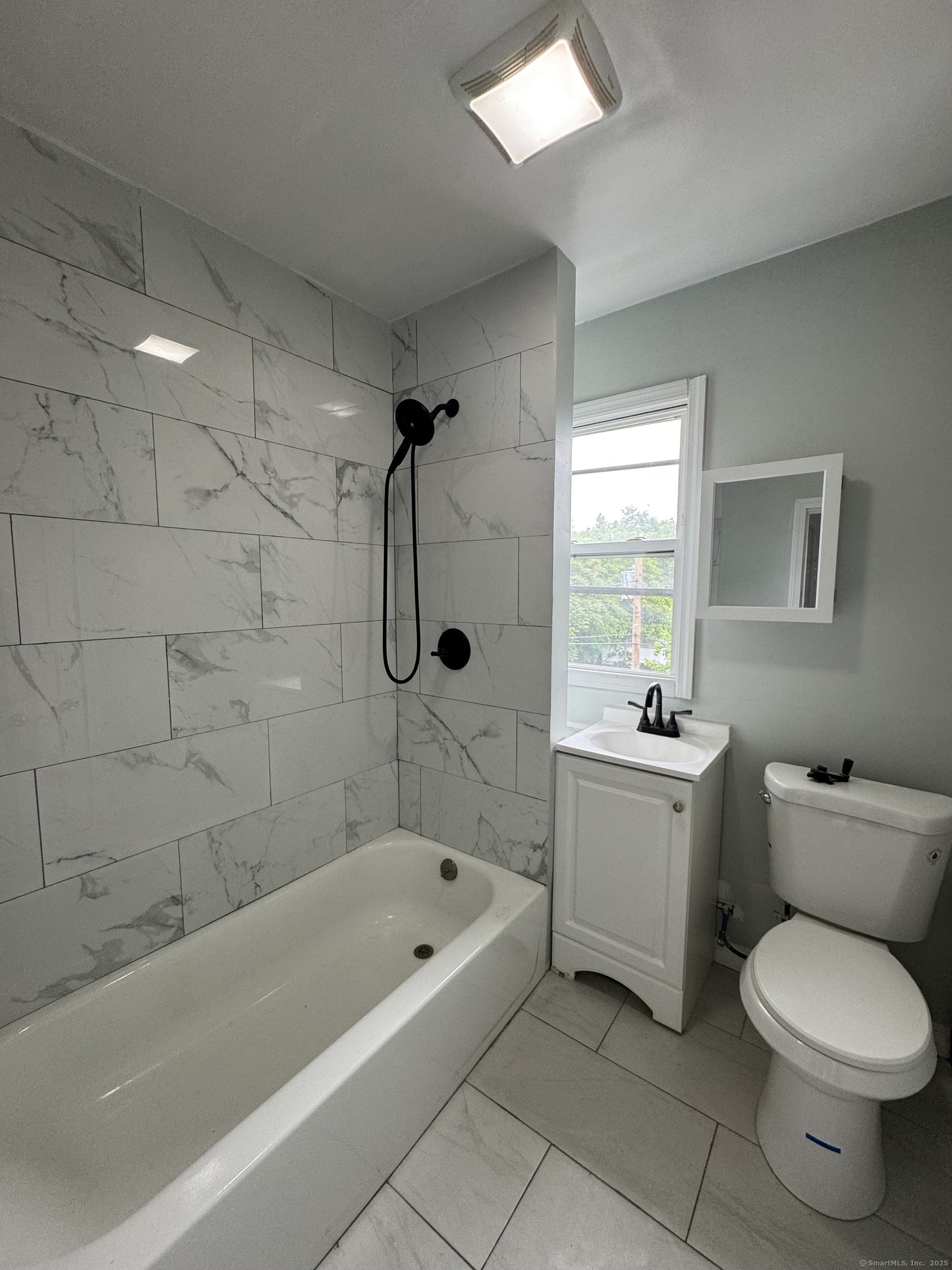 199 English, New Haven, 06513, 3 Bedrooms Bedrooms, 0 ,1 BathroomBathrooms,Residential Rental,For Sale,English,0,24170360
