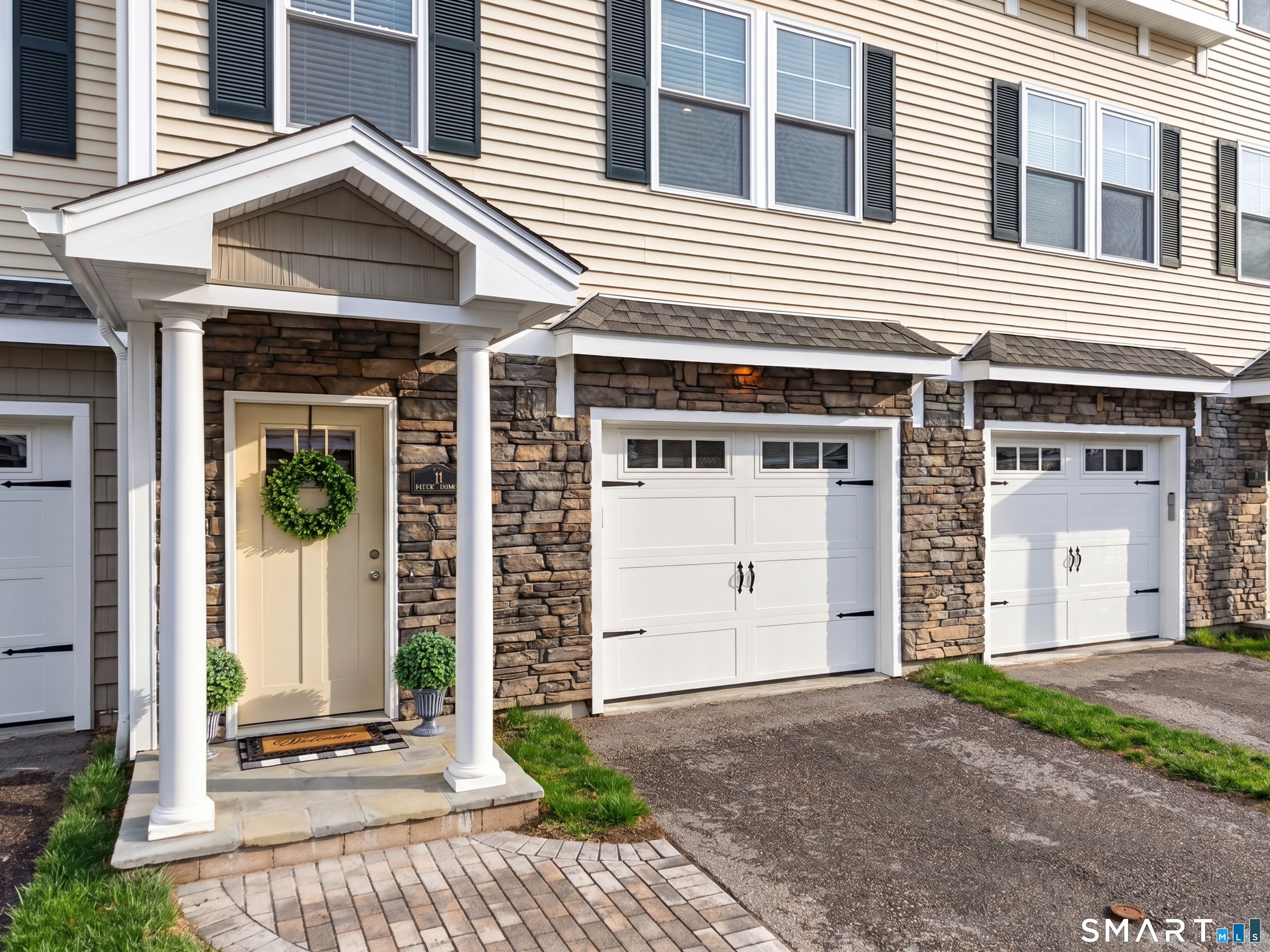 11 Village, East Lyme, 06357, 2 Bedrooms Bedrooms, 0 ,2 BathroomsBathrooms,Condo/co-op For Sale,For Sale,Village,0,24169981