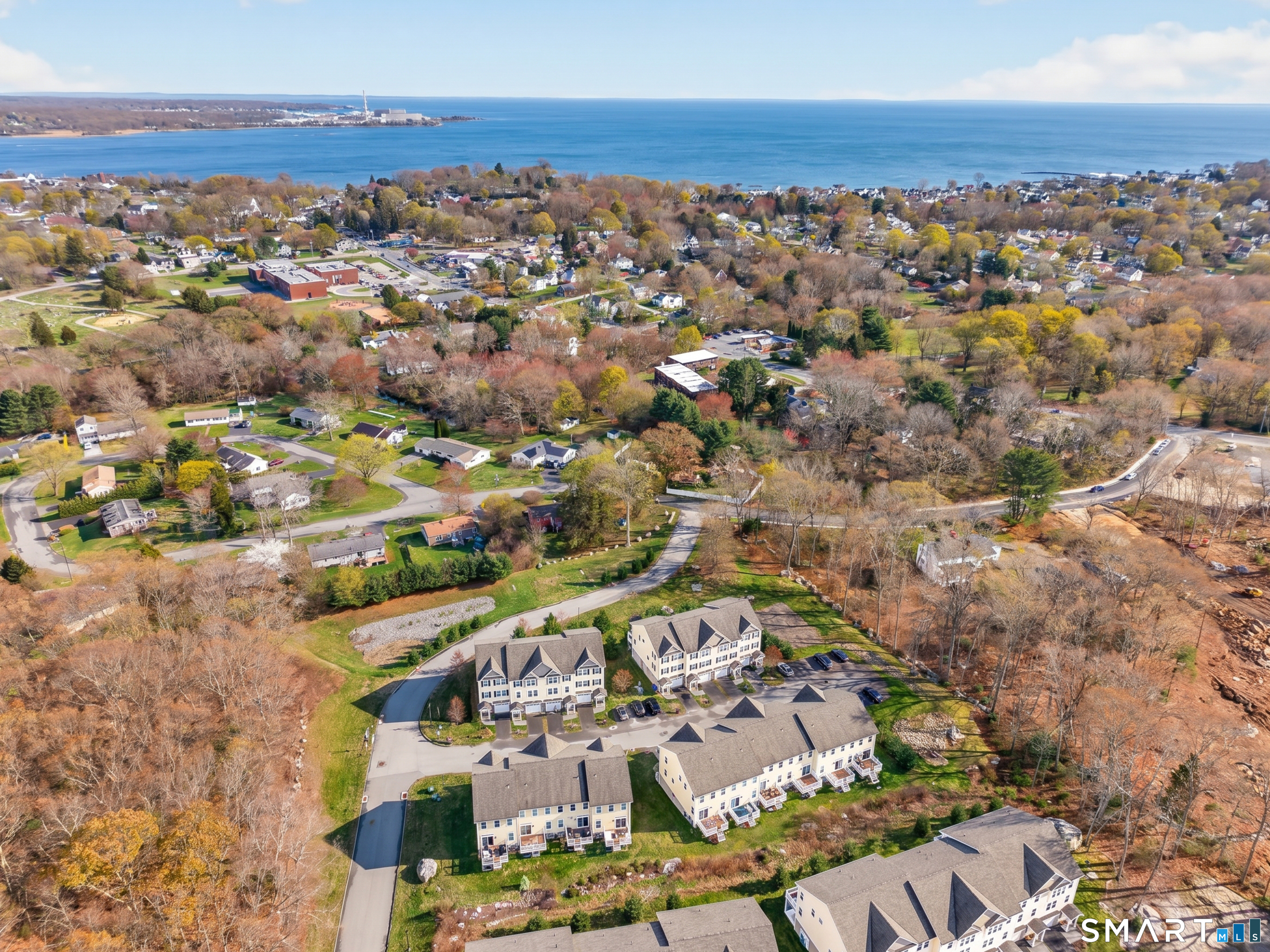11 Village, East Lyme, 06357, 2 Bedrooms Bedrooms, 0 ,2 BathroomsBathrooms,Condo/co-op For Sale,For Sale,Village,0,24169981