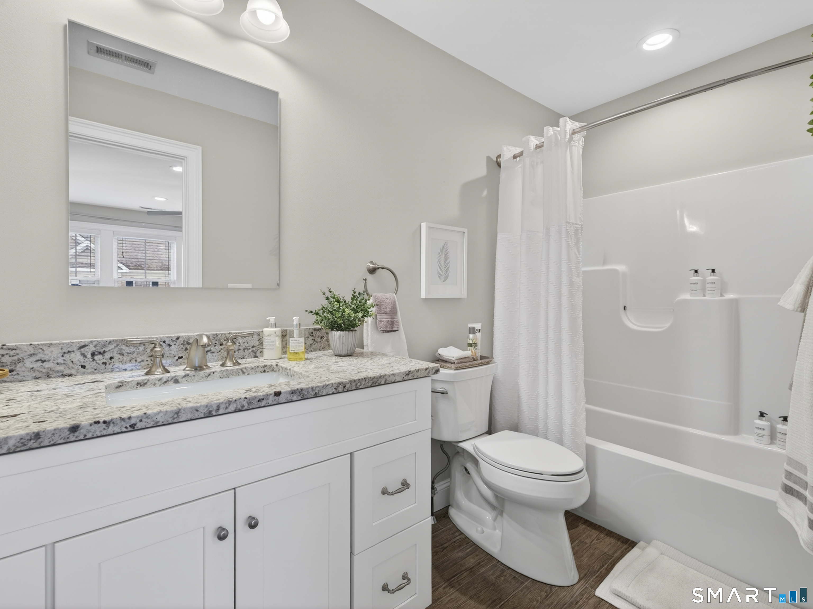 11 Village, East Lyme, 06357, 2 Bedrooms Bedrooms, 0 ,2 BathroomsBathrooms,Condo/co-op For Sale,For Sale,Village,0,24169981