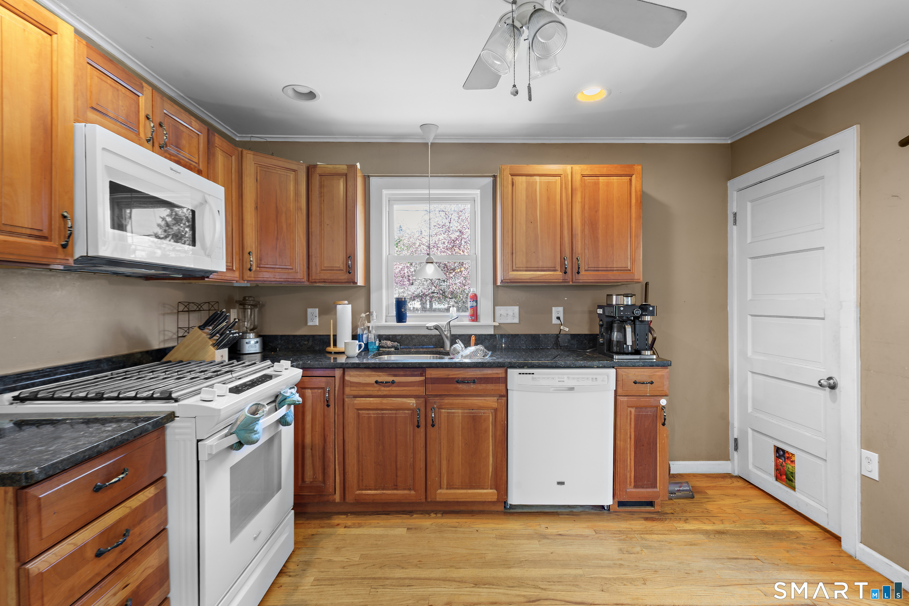 9 Reservoir, Bethel, 06801, 5 Bedrooms Bedrooms, 0 ,2 BathroomsBathrooms,Multi-family For Sale,For Sale,Reservoir,0,24168879