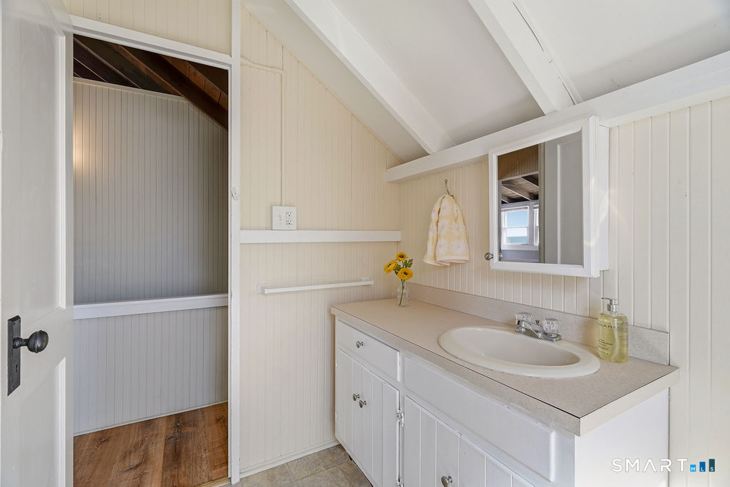74 End, Old Lyme, 06371, 4 Bedrooms Bedrooms, 0 ,1 BathroomBathrooms,Single Family For Sale,For Sale,End,0,24169293