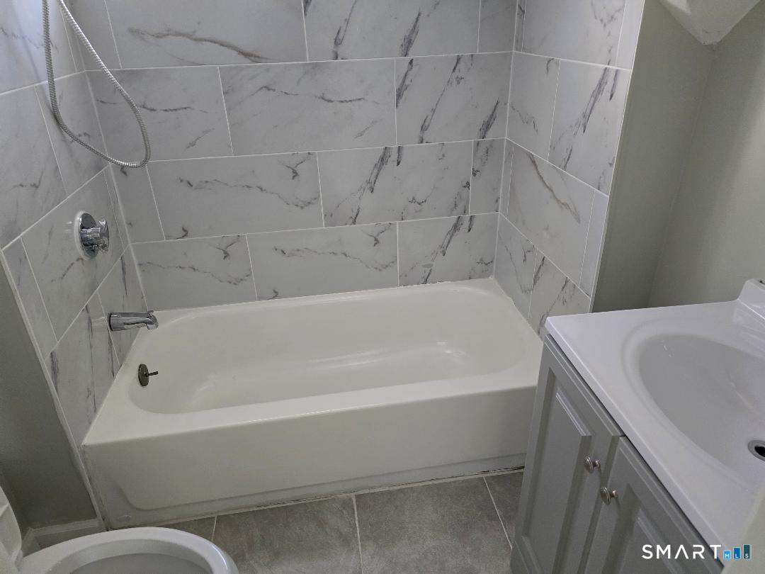 219 Woodlawn, Waterbury, 06710, 3 Bedrooms Bedrooms, 0 ,1 BathroomBathrooms,Residential Rental,For Sale,Woodlawn,0,24170799
