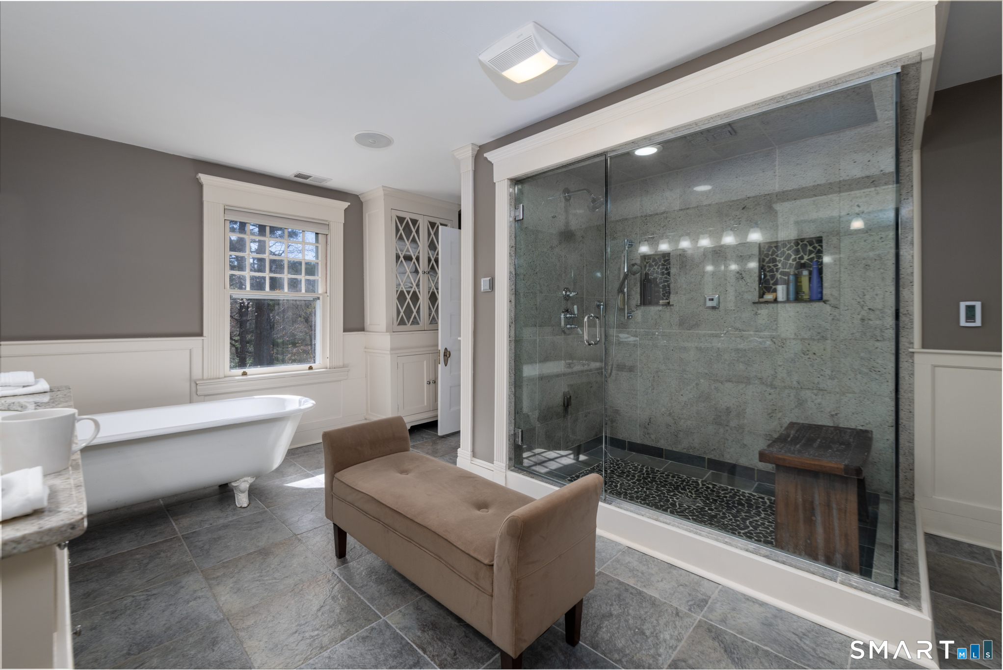 720 Spring, Manchester, 06040, 5 Bedrooms Bedrooms, 0 ,2 BathroomsBathrooms,Single Family For Sale,For Sale,Spring,0,24167564