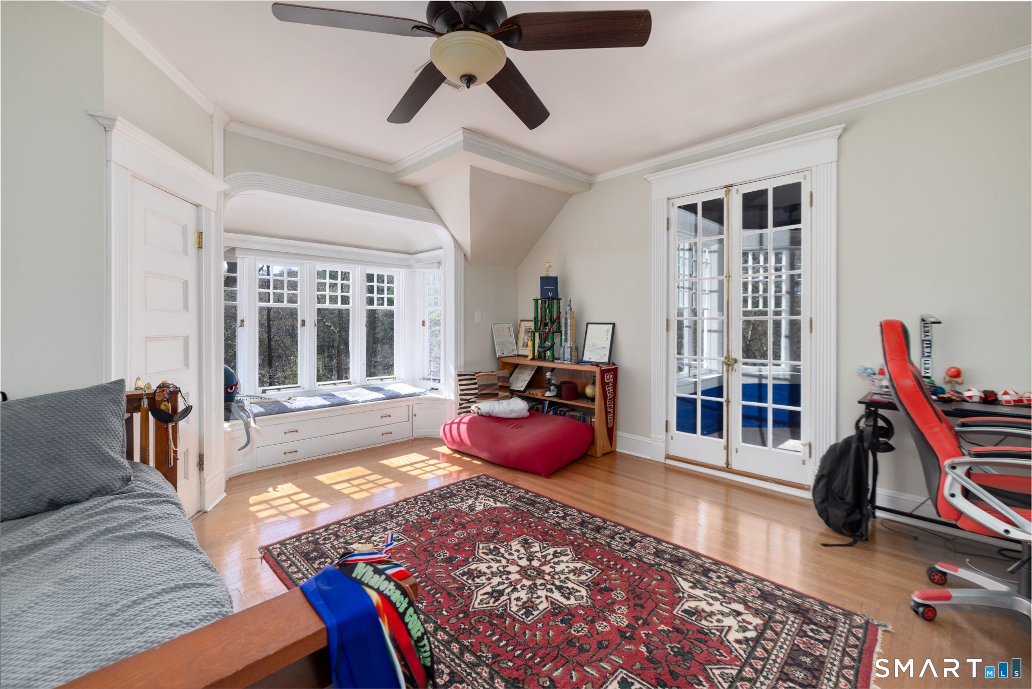 720 Spring, Manchester, 06040, 5 Bedrooms Bedrooms, 0 ,2 BathroomsBathrooms,Single Family For Sale,For Sale,Spring,0,24167564