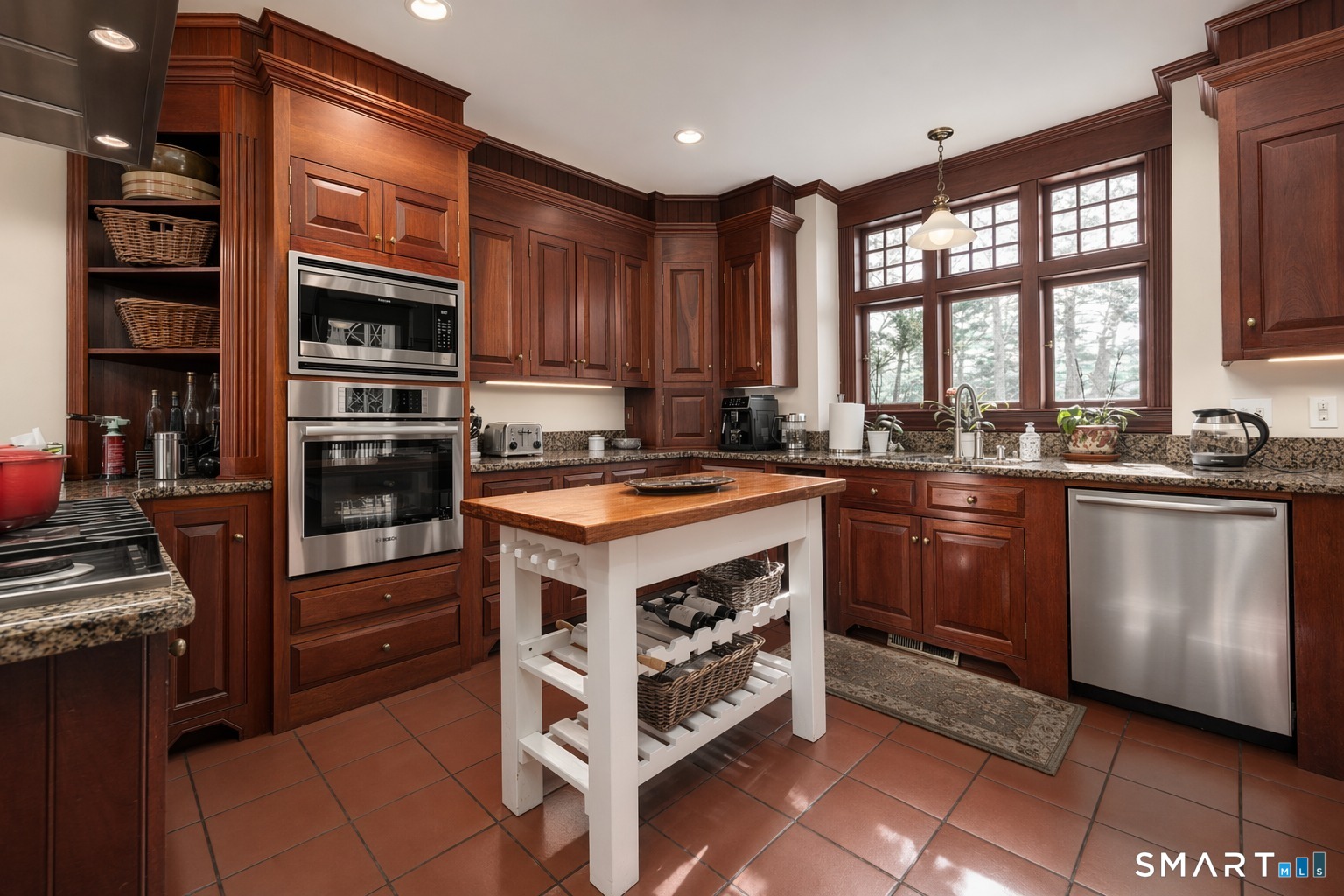 720 Spring, Manchester, 06040, 5 Bedrooms Bedrooms, 0 ,2 BathroomsBathrooms,Single Family For Sale,For Sale,Spring,0,24167564