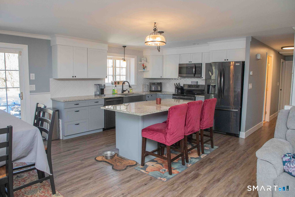 27 Old Skinner, East Hampton, 06424, 3 Bedrooms Bedrooms, 0 ,2 BathroomsBathrooms,Single Family For Sale,For Sale,Old Skinner,0,24168539