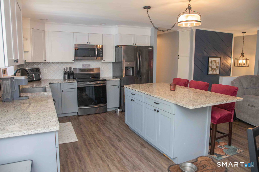 27 Old Skinner, East Hampton, 06424, 3 Bedrooms Bedrooms, 0 ,2 BathroomsBathrooms,Single Family For Sale,For Sale,Old Skinner,0,24168539