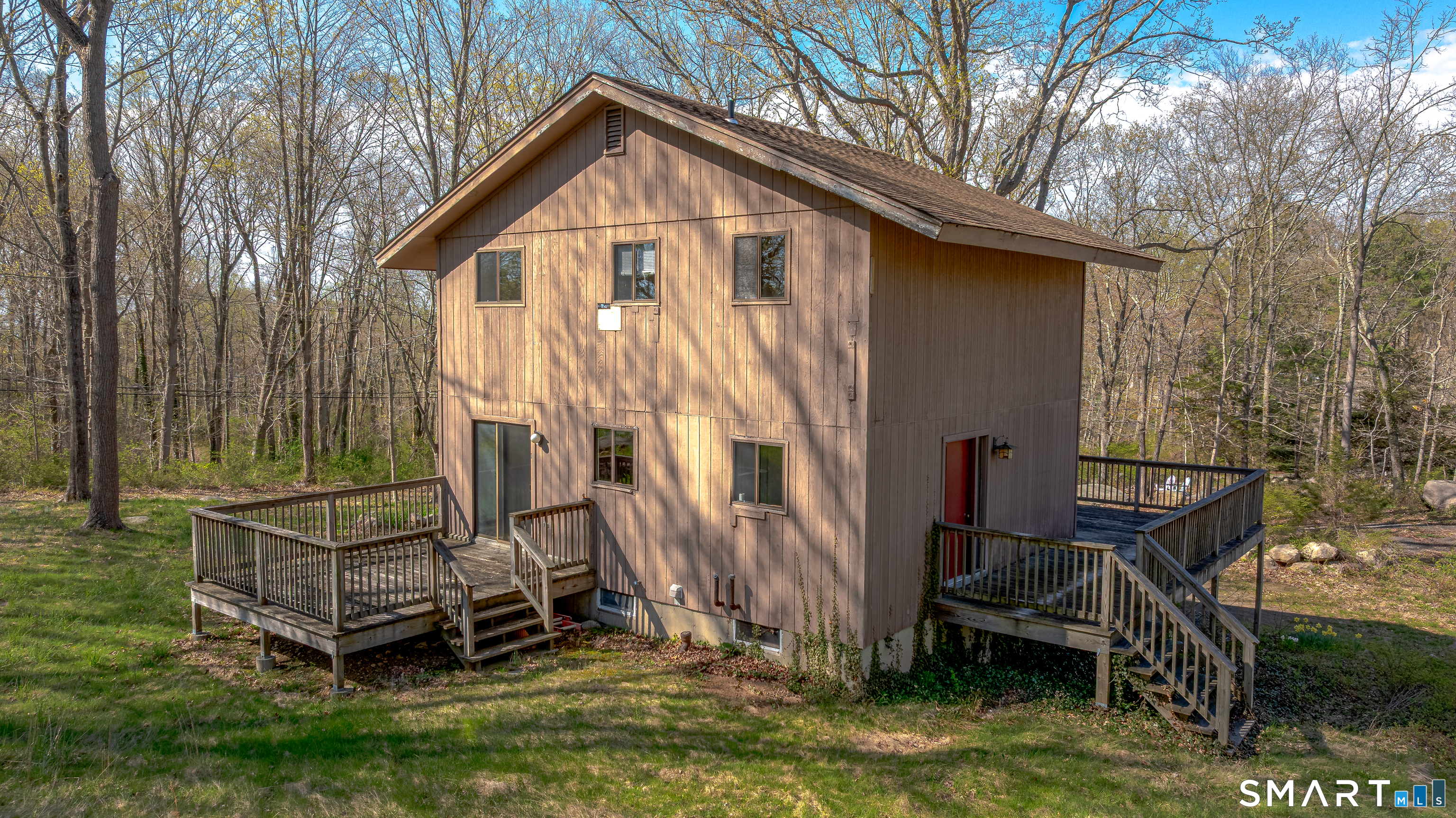 Homes for sale in Guilford, CT | 737 Leetes Island Rd, Guilford, CT 06437 | MLS# 24170825