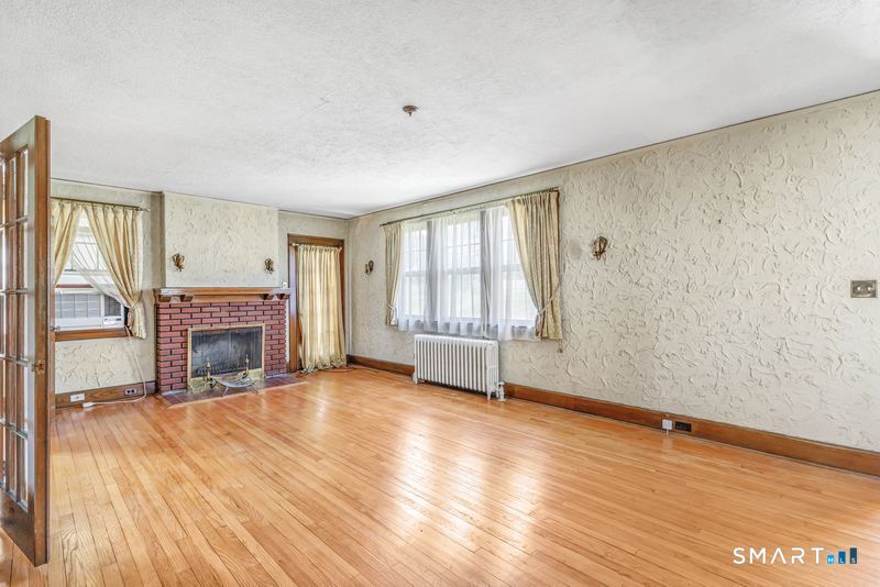 3922 Main, Stratford, 06614, 3 Bedrooms Bedrooms, 0 ,1 BathroomBathrooms,Single Family For Sale,For Sale,Main,0,24170883