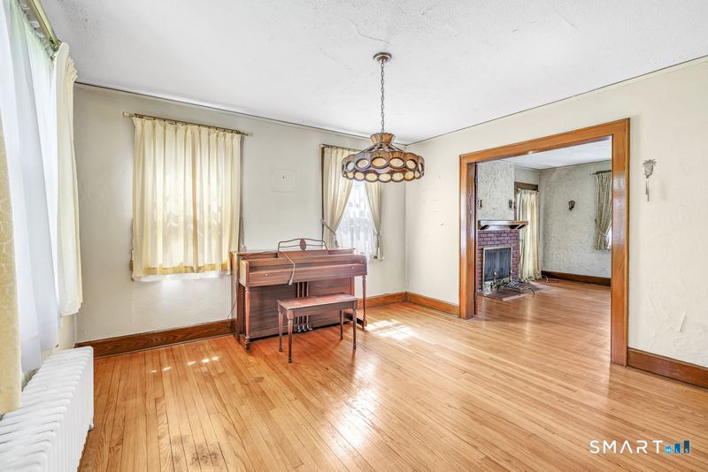3922 Main, Stratford, 06614, 3 Bedrooms Bedrooms, 0 ,1 BathroomBathrooms,Single Family For Sale,For Sale,Main,0,24170883