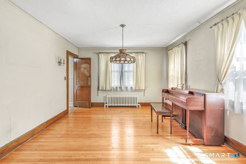 3922 Main, Stratford, 06614, 3 Bedrooms Bedrooms, 0 ,1 BathroomBathrooms,Single Family For Sale,For Sale,Main,0,24170883