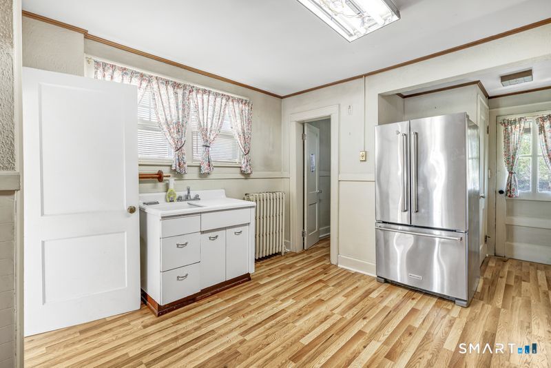 3922 Main, Stratford, 06614, 3 Bedrooms Bedrooms, 0 ,1 BathroomBathrooms,Single Family For Sale,For Sale,Main,0,24170883