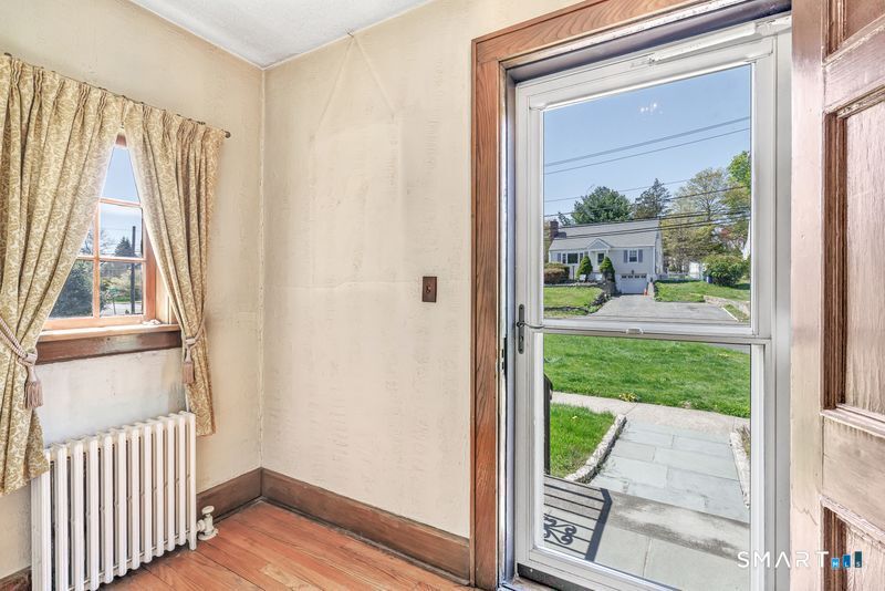 3922 Main, Stratford, 06614, 3 Bedrooms Bedrooms, 0 ,1 BathroomBathrooms,Single Family For Sale,For Sale,Main,0,24170883