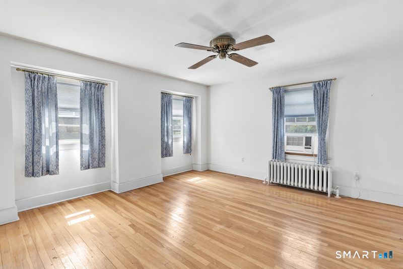 3922 Main, Stratford, 06614, 3 Bedrooms Bedrooms, 0 ,1 BathroomBathrooms,Single Family For Sale,For Sale,Main,0,24170883