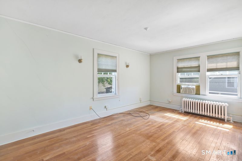 3922 Main, Stratford, 06614, 3 Bedrooms Bedrooms, 0 ,1 BathroomBathrooms,Single Family For Sale,For Sale,Main,0,24170883