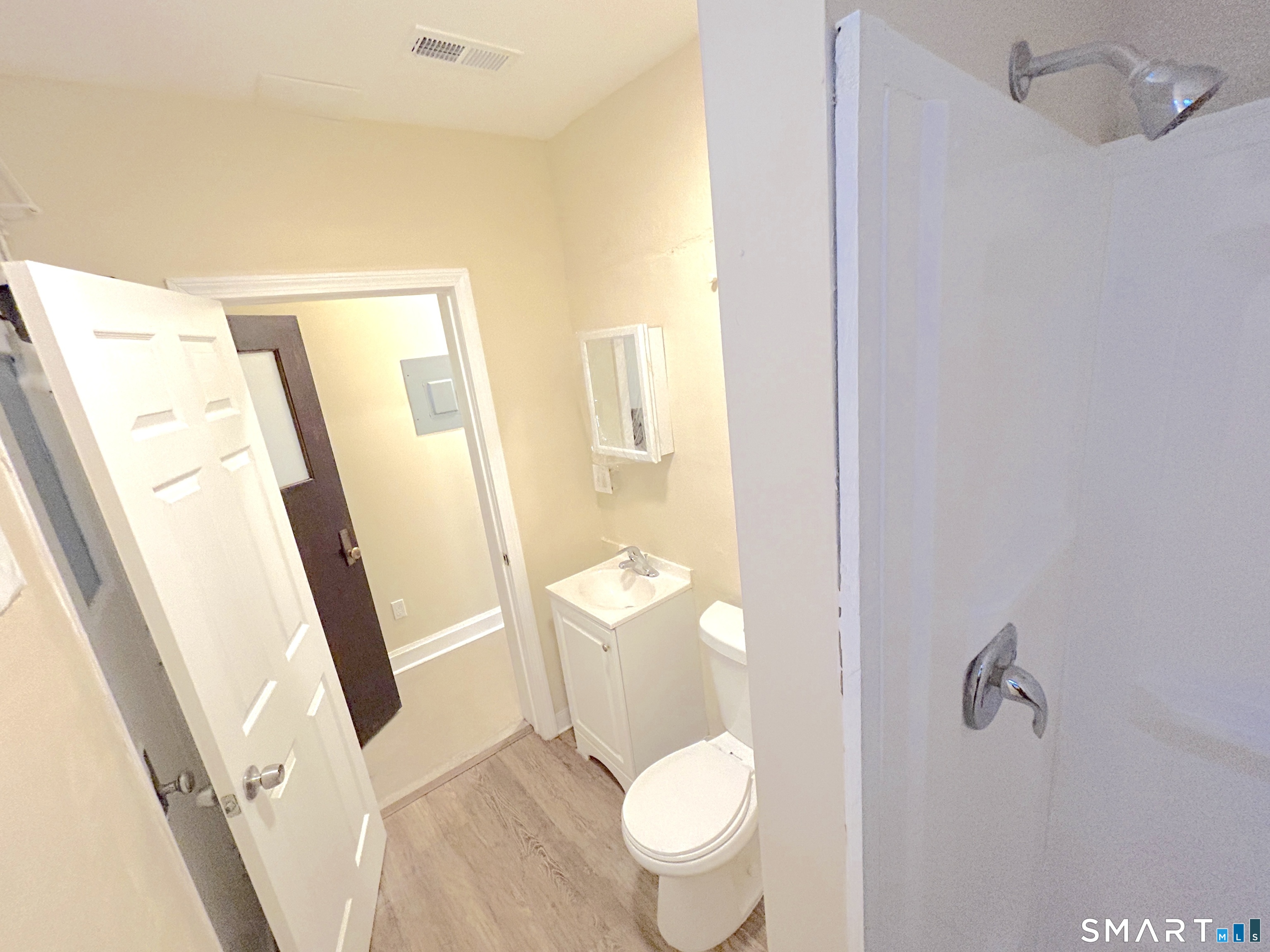77 Bank, Waterbury, 06702, 2 Bedrooms Bedrooms, 0 ,1 BathroomBathrooms,Residential Rental,For Sale,Bank,0,24170991