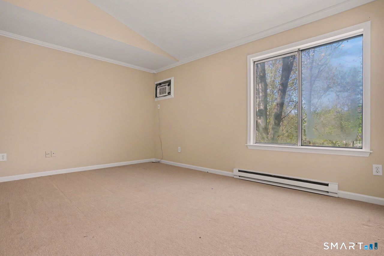 Photo 18 of 20 Pembroke Road, Danbury, CT
