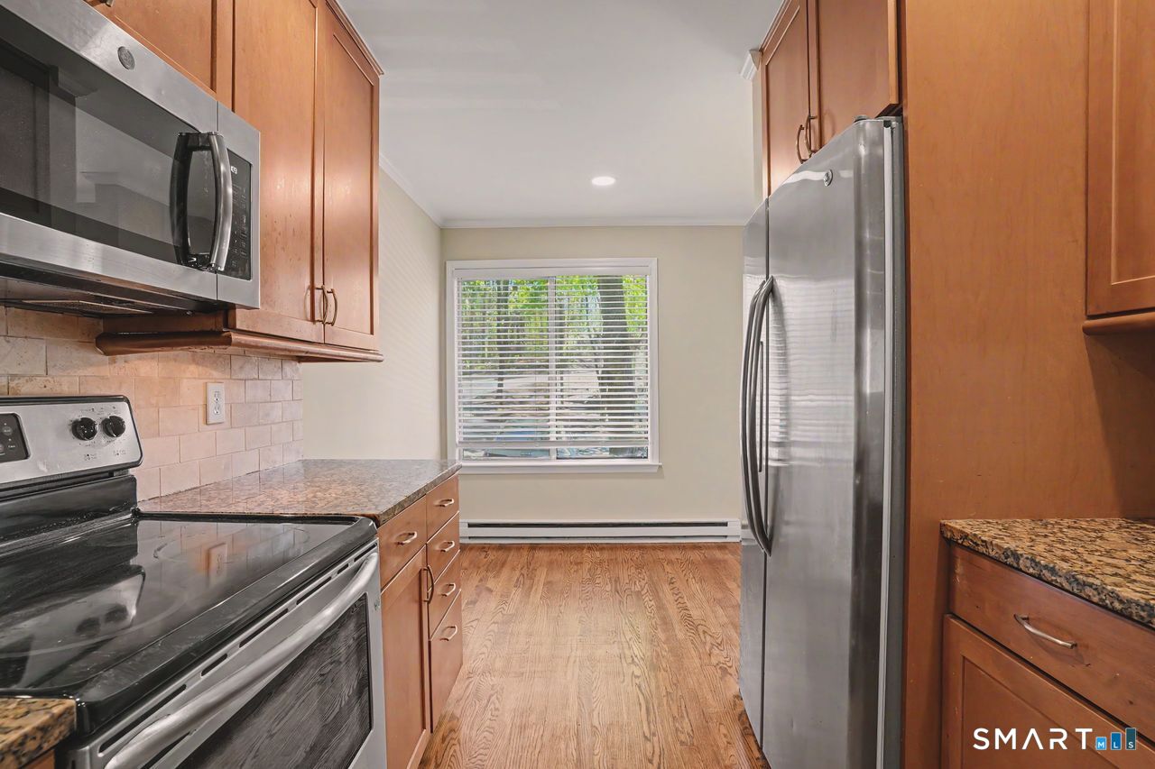 Photo 5 of 20 Pembroke Road, Danbury, CT