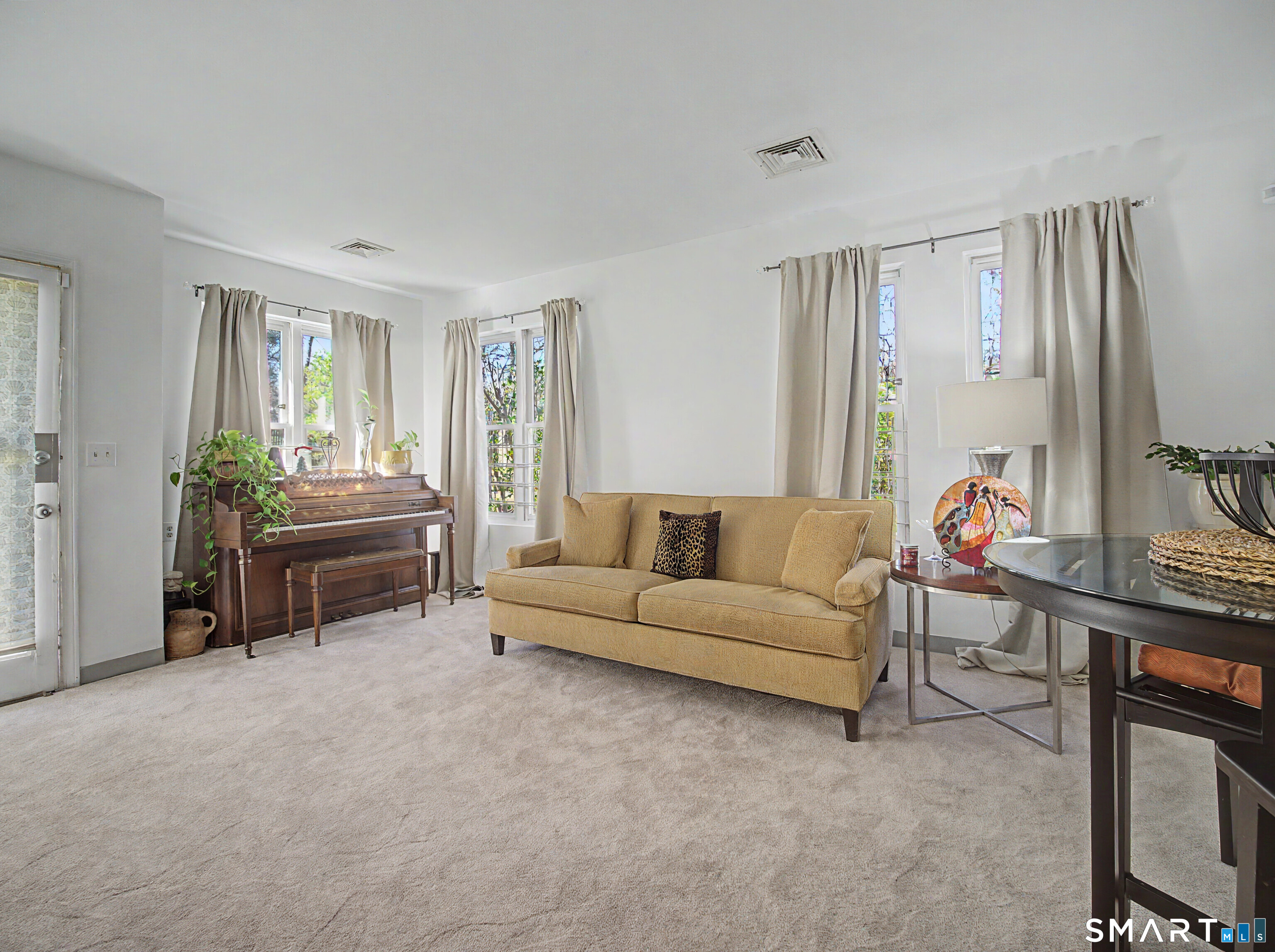 130 Winchester, New Haven, 06511, 2 Bedrooms Bedrooms, 0 ,1 BathroomBathrooms,Condo/co-op For Sale,For Sale,Winchester,0,24170887