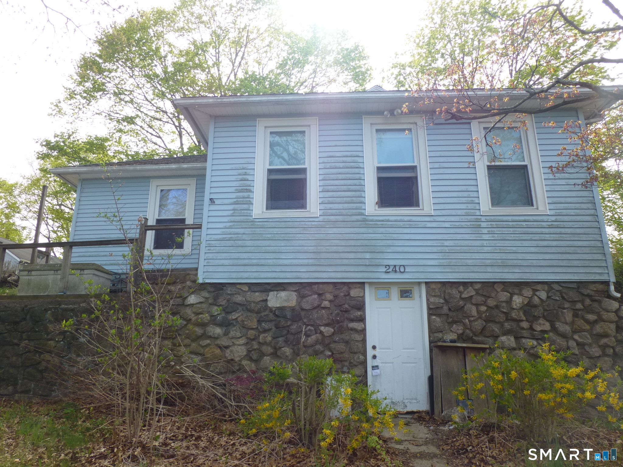 240 Vauxhall, New London, 06320, 2 Bedrooms Bedrooms, 0 ,1 BathroomBathrooms,Single Family For Sale,For Sale,Vauxhall,0,24171056