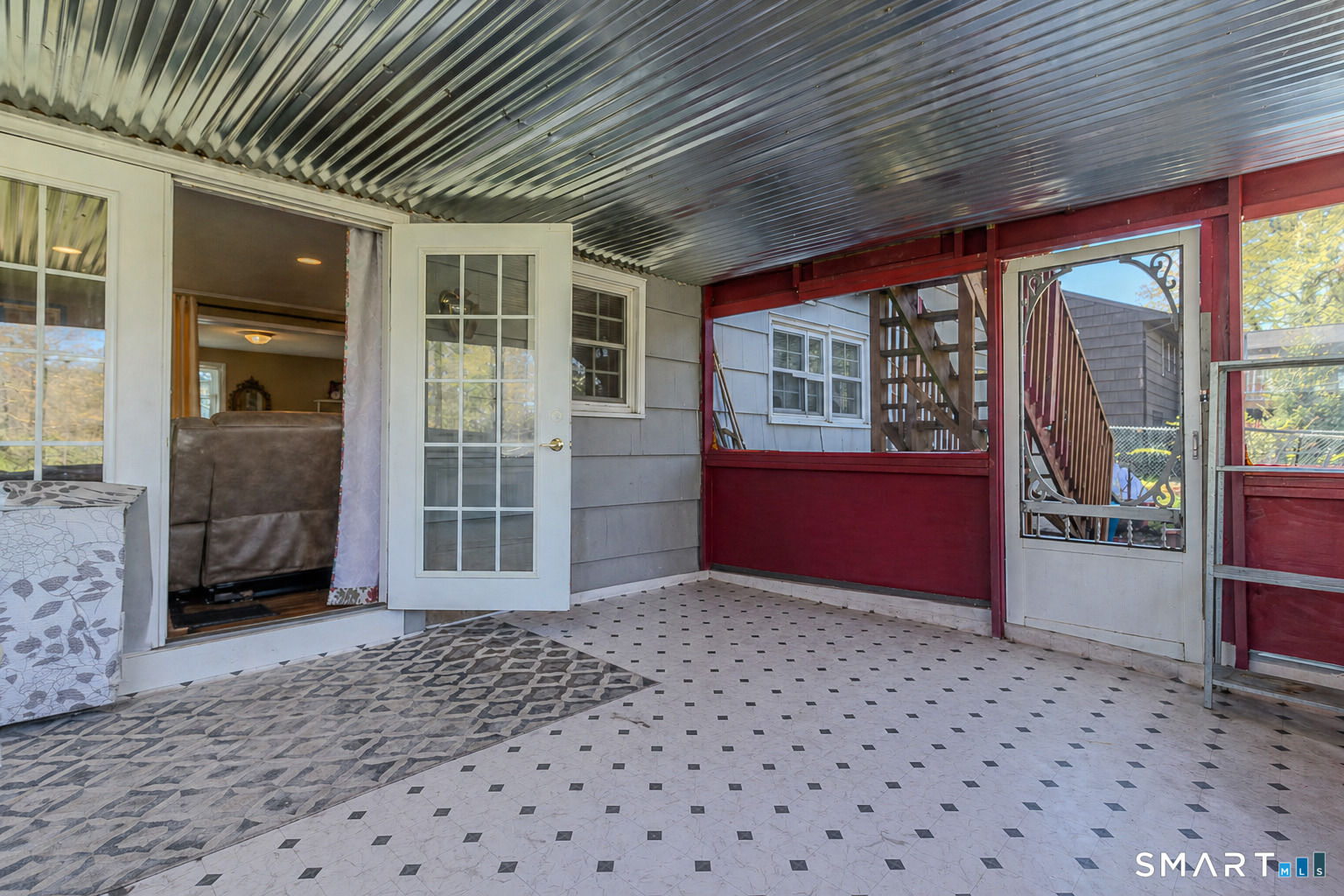 128 Jeffrey Lane
