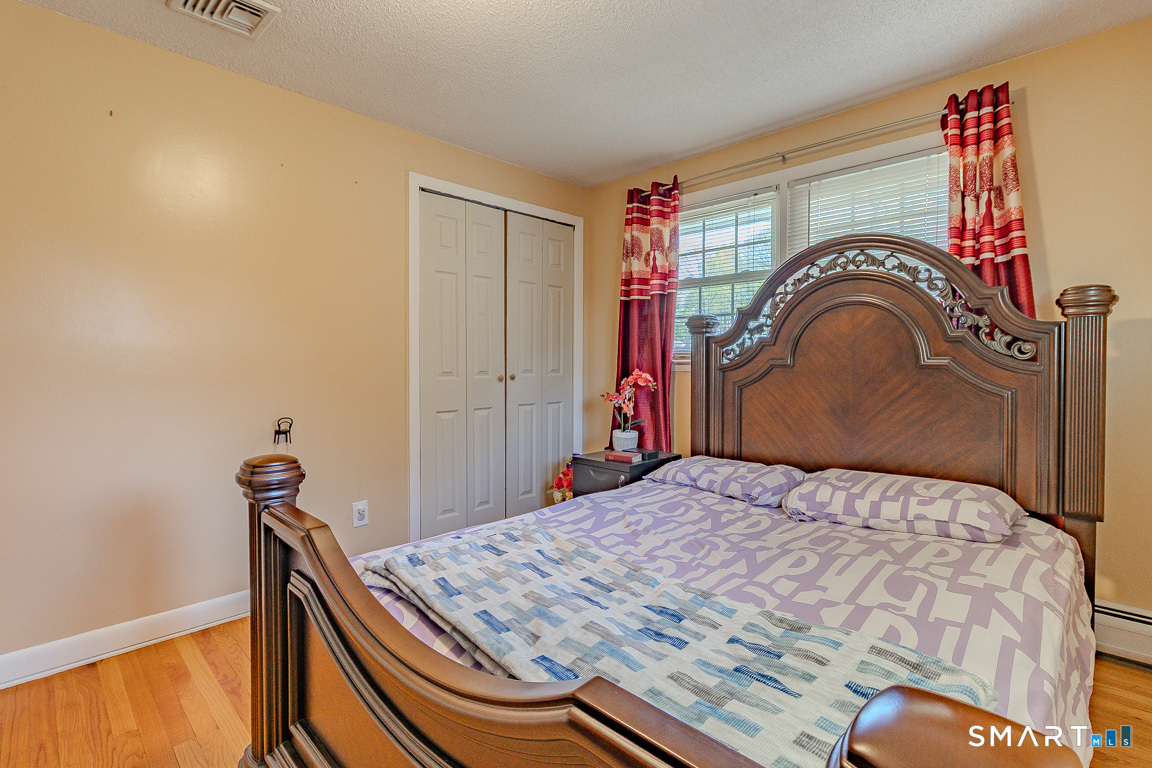 128 Jeffrey Lane