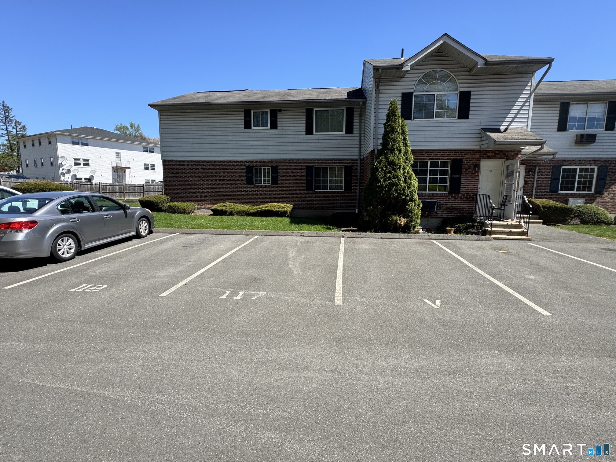 975 Meriden, Waterbury, 06705, 1 Bedroom Bedrooms, 0 ,1 BathroomBathrooms,Condo/co-op For Sale,For Sale,Meriden,0,24171091