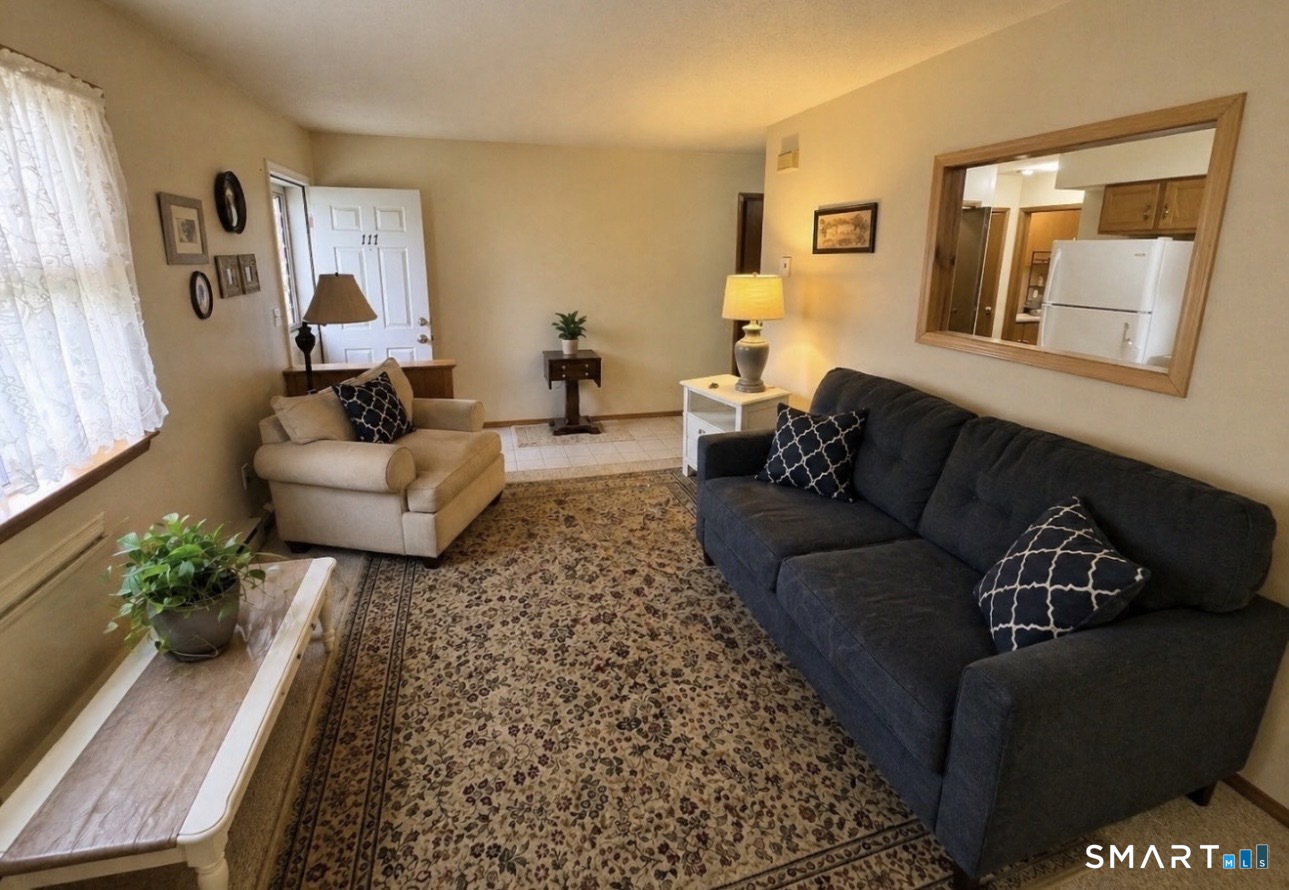 975 Meriden, Waterbury, 06705, 1 Bedroom Bedrooms, 0 ,1 BathroomBathrooms,Condo/co-op For Sale,For Sale,Meriden,0,24171091