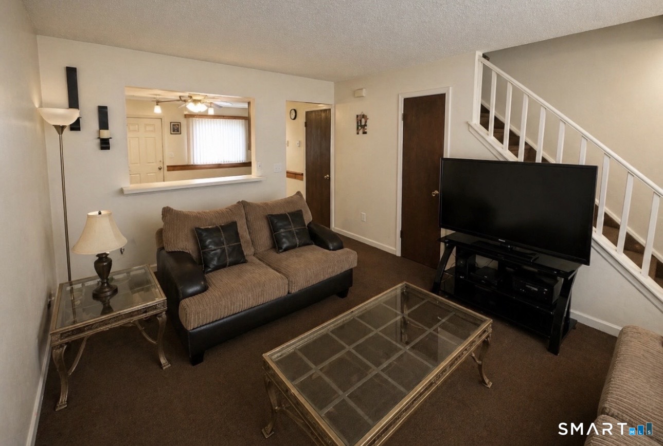 975 Meriden, Waterbury, 06705, 2 Bedrooms Bedrooms, 0 ,1 BathroomBathrooms,Condo/co-op For Sale,For Sale,Meriden,0,24171125