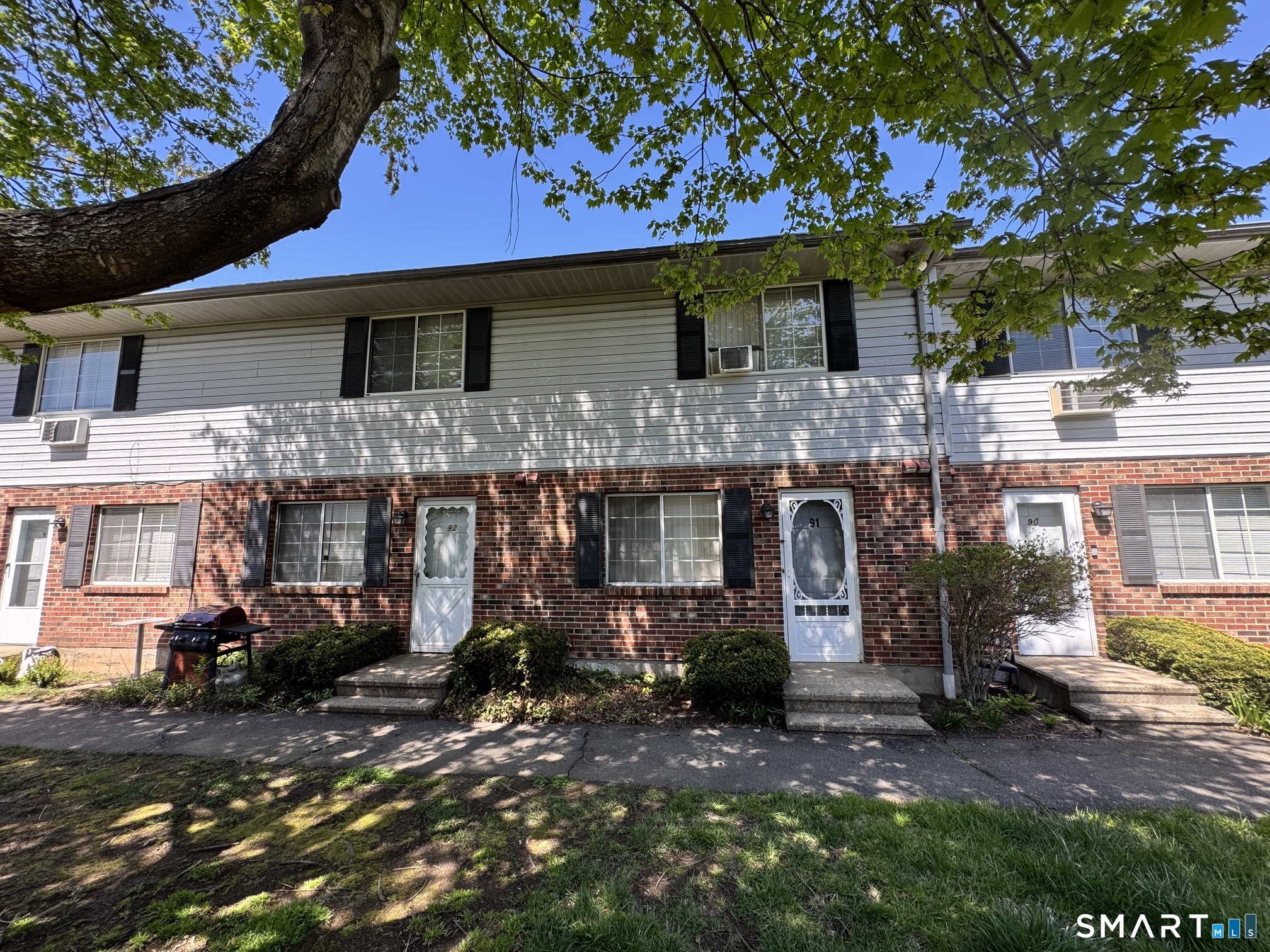 975 Meriden, Waterbury, 06705, 2 Bedrooms Bedrooms, 0 ,1 BathroomBathrooms,Condo/co-op For Sale,For Sale,Meriden,0,24171125