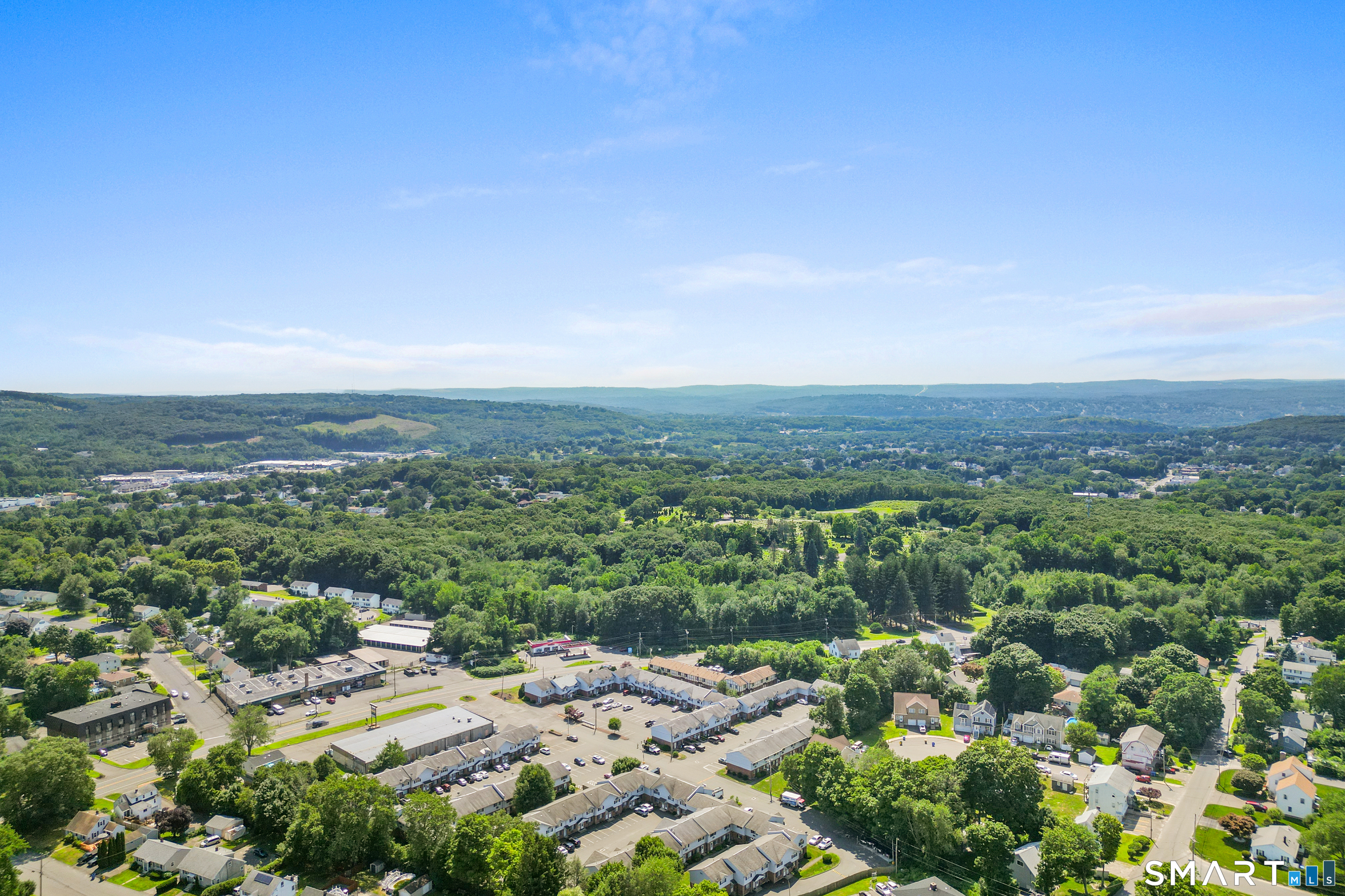 975 Meriden, Waterbury, 06705, 2 Bedrooms Bedrooms, 0 ,1 BathroomBathrooms,Condo/co-op For Sale,For Sale,Meriden,0,24171125