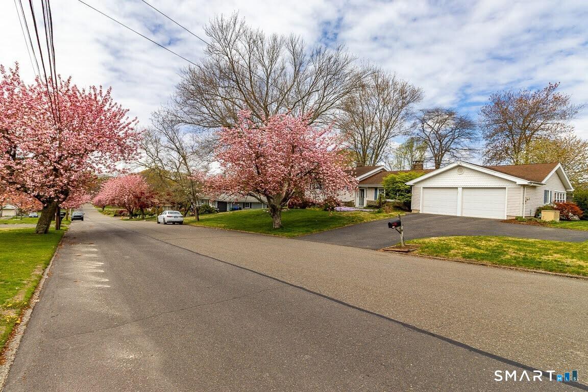 220 Oak Ridge Road