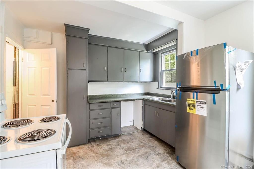 14 Poplar, New Milford, 06776, 4 Bedrooms Bedrooms, 0 ,1 BathroomBathrooms,Residential Rental,For Sale,Poplar,0,24171145