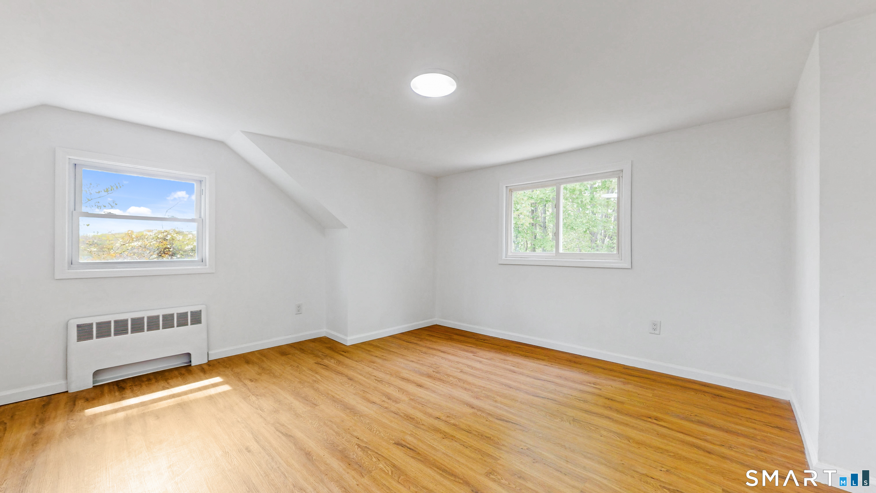 Photo 10 of 52 Glen Haven Road, New Haven, CT