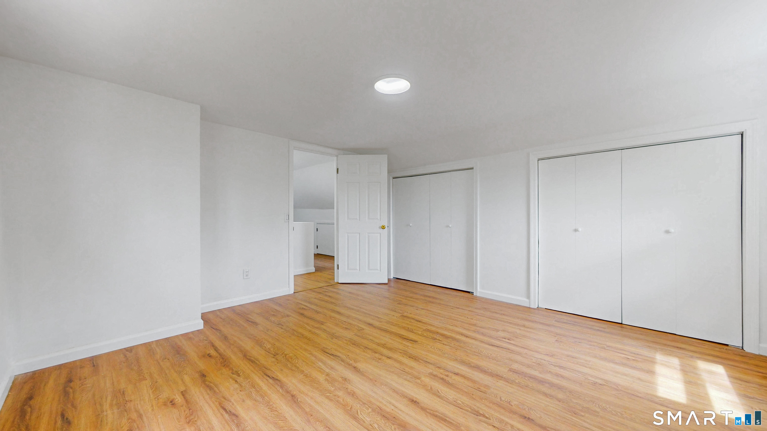 Photo 11 of 52 Glen Haven Road, New Haven, CT
