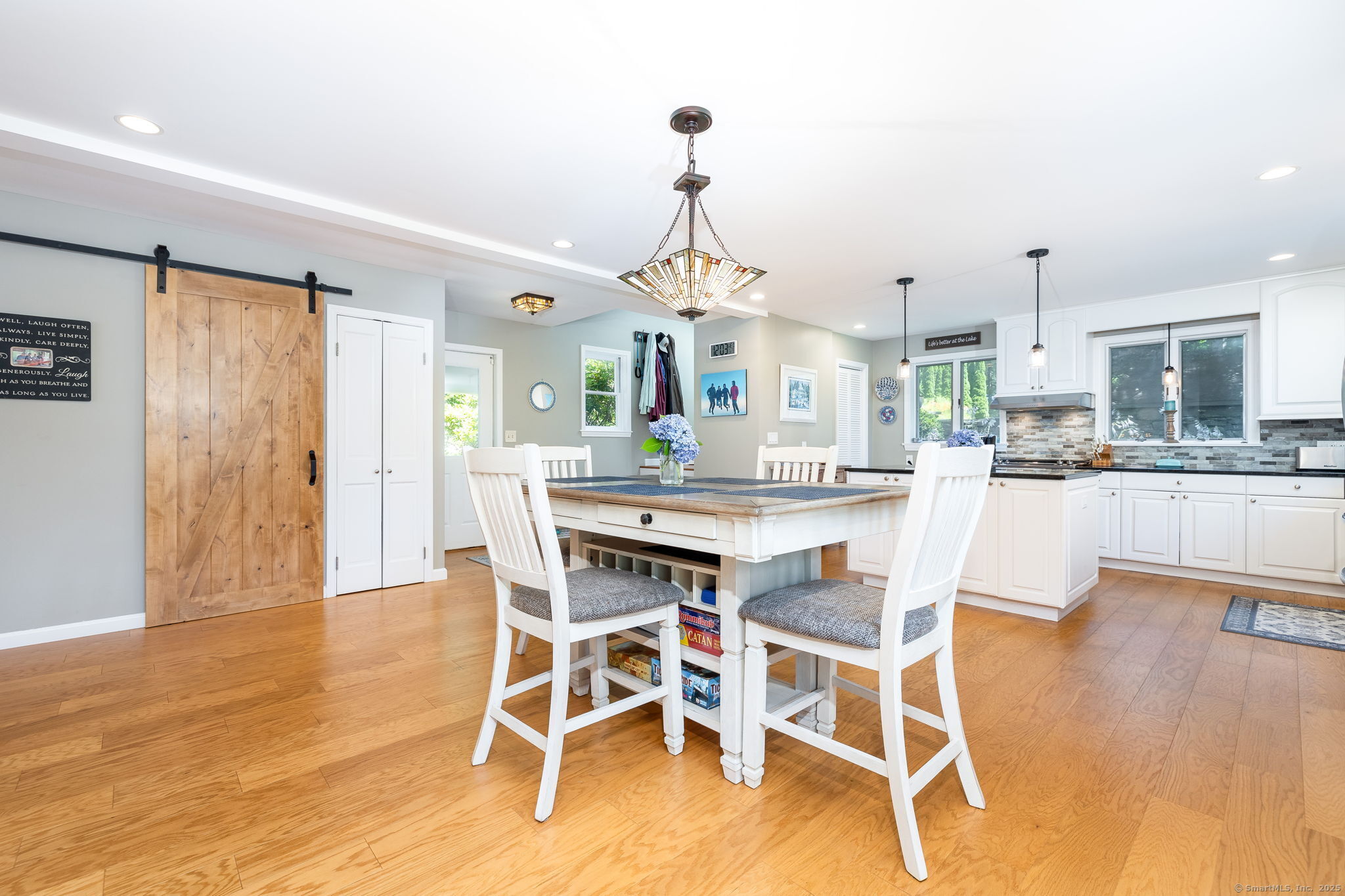 424 Wakefield, Winchester, 06098, 5 Bedrooms Bedrooms, 0 ,2 BathroomsBathrooms,Single Family For Sale,For Sale,Wakefield,0,24171266